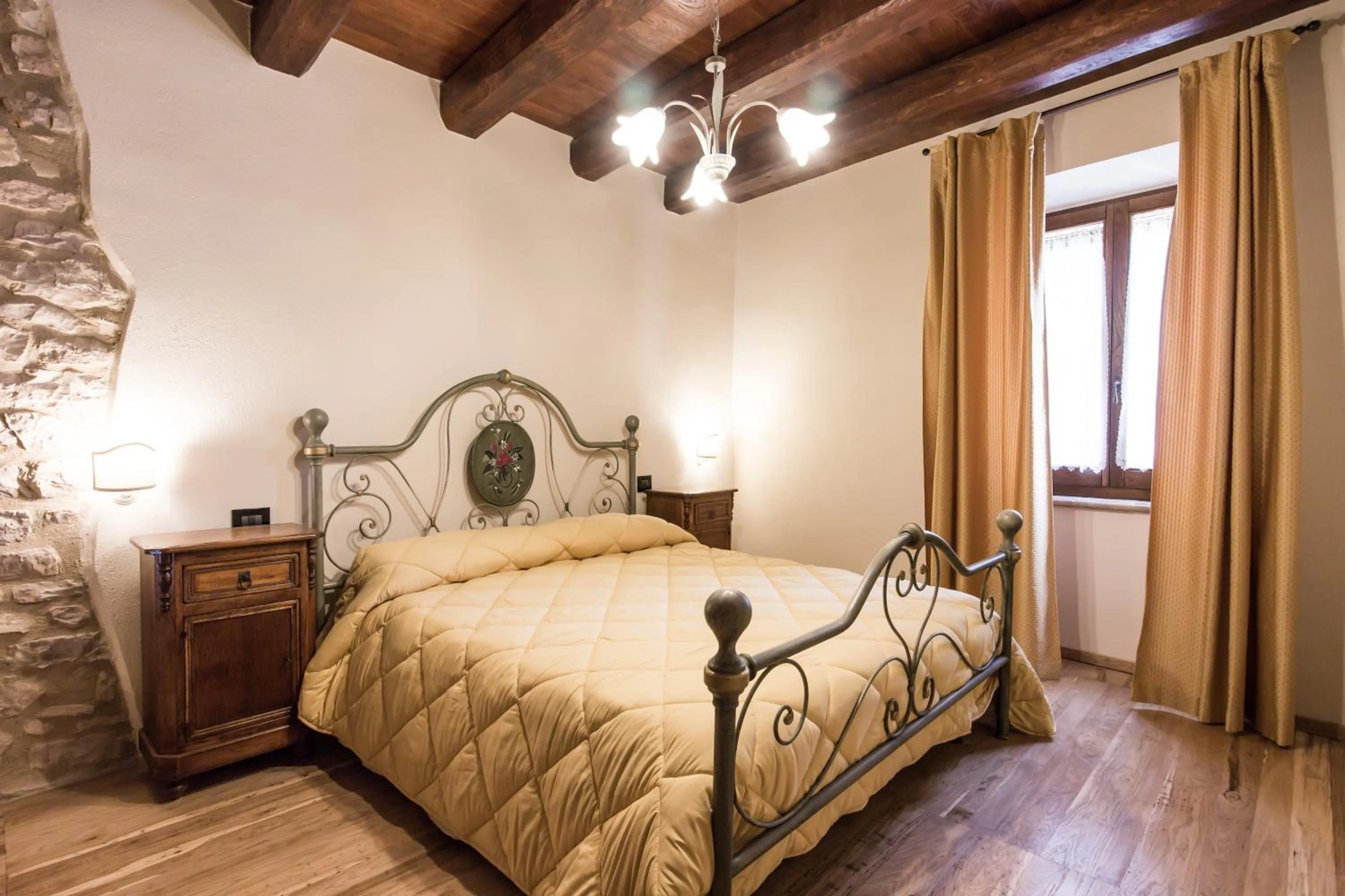 Bed in Domus in Castro