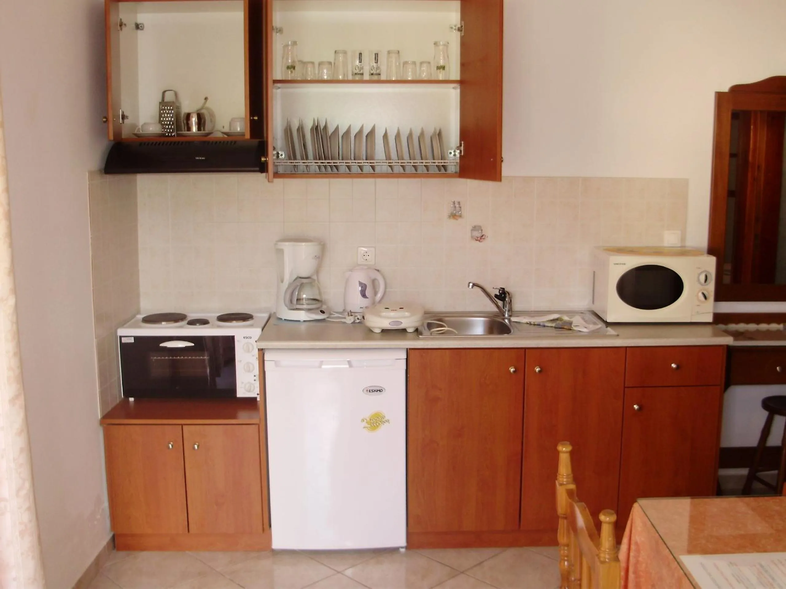 Kitchen or kitchenette in Tarsanas Beach