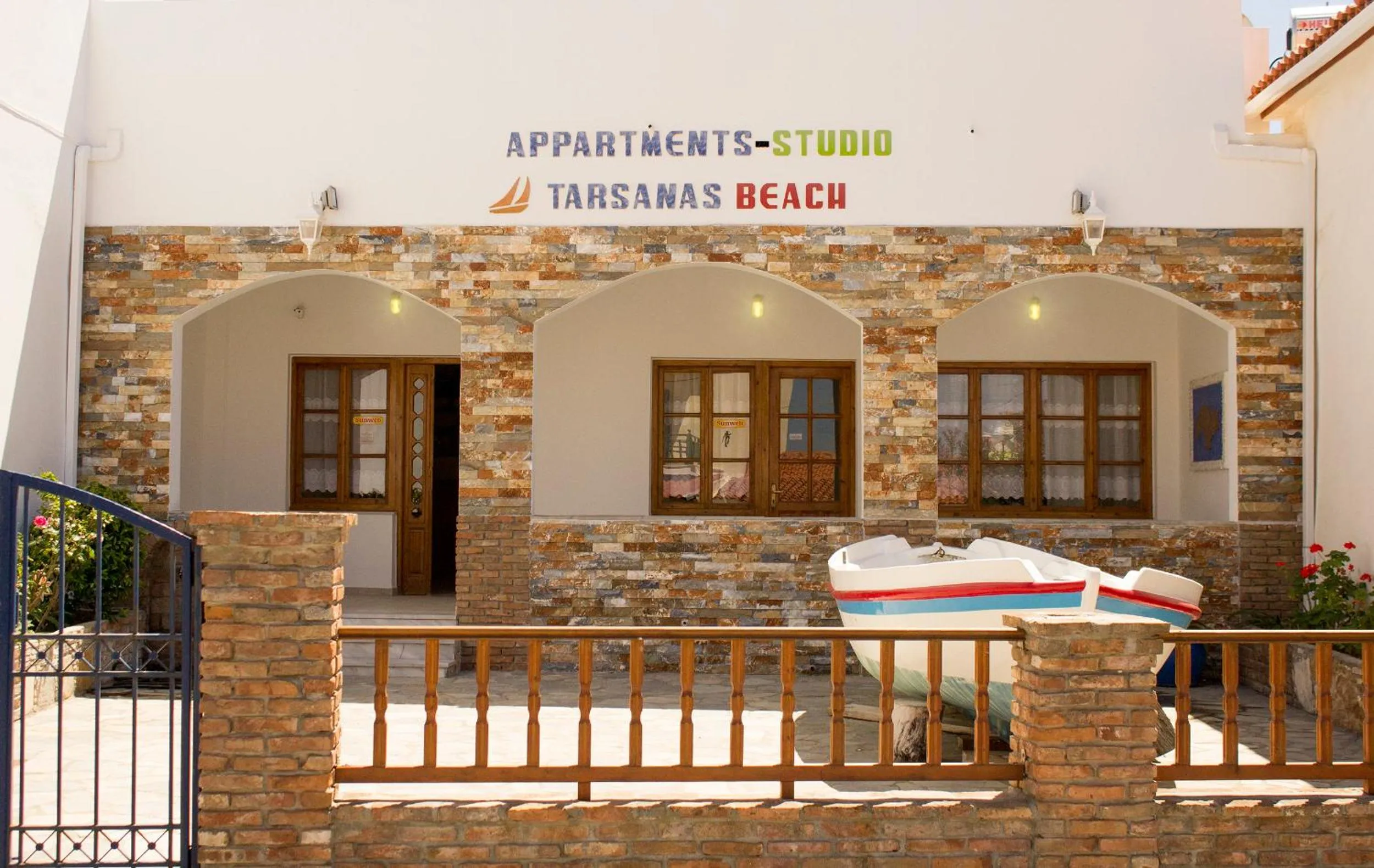Property building in Tarsanas Beach