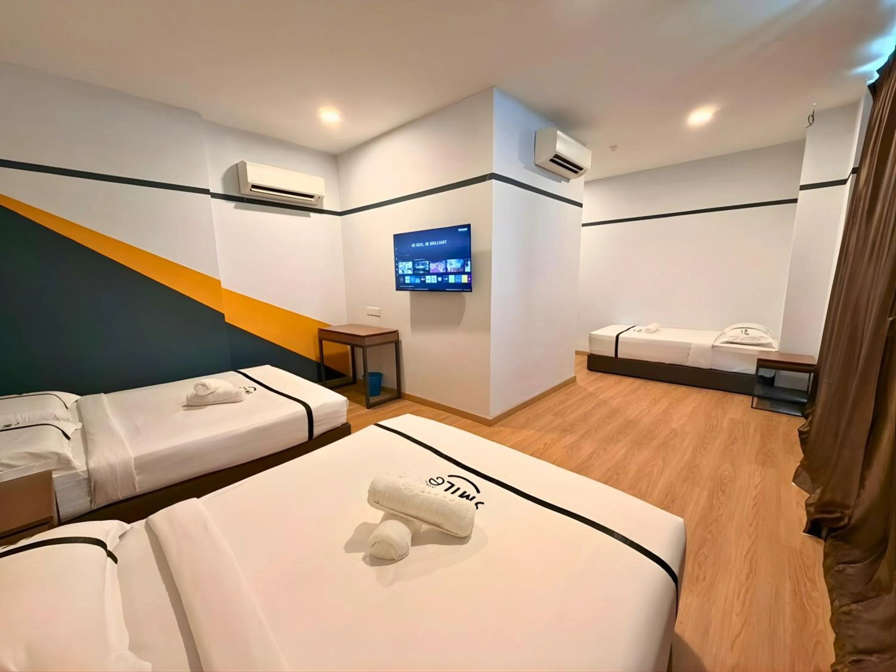 Bedroom, Bed in Smile Hotel The Mines Seri Kembangan
