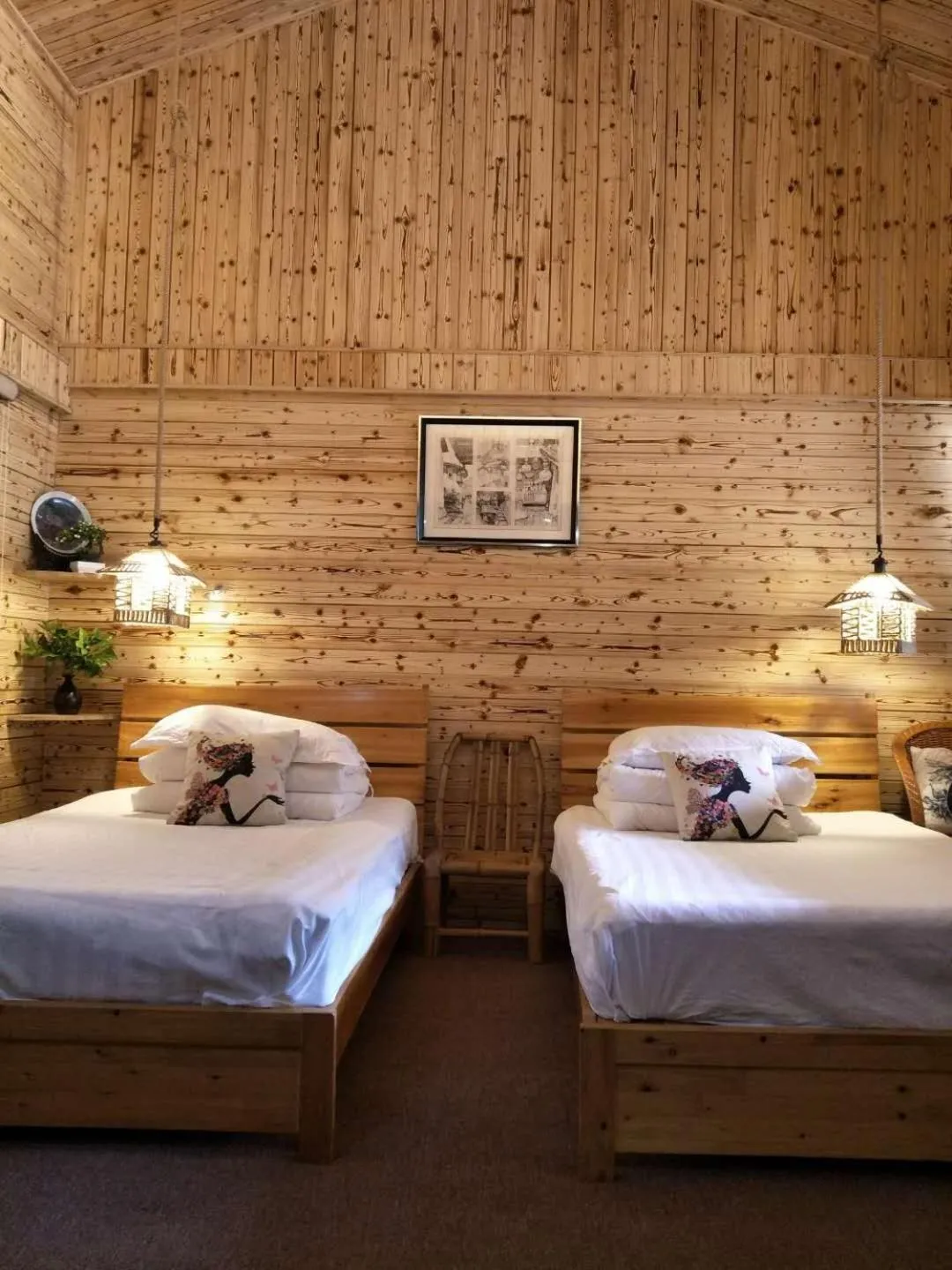 Bed in Nanjing Tulou Qingdelou Inn