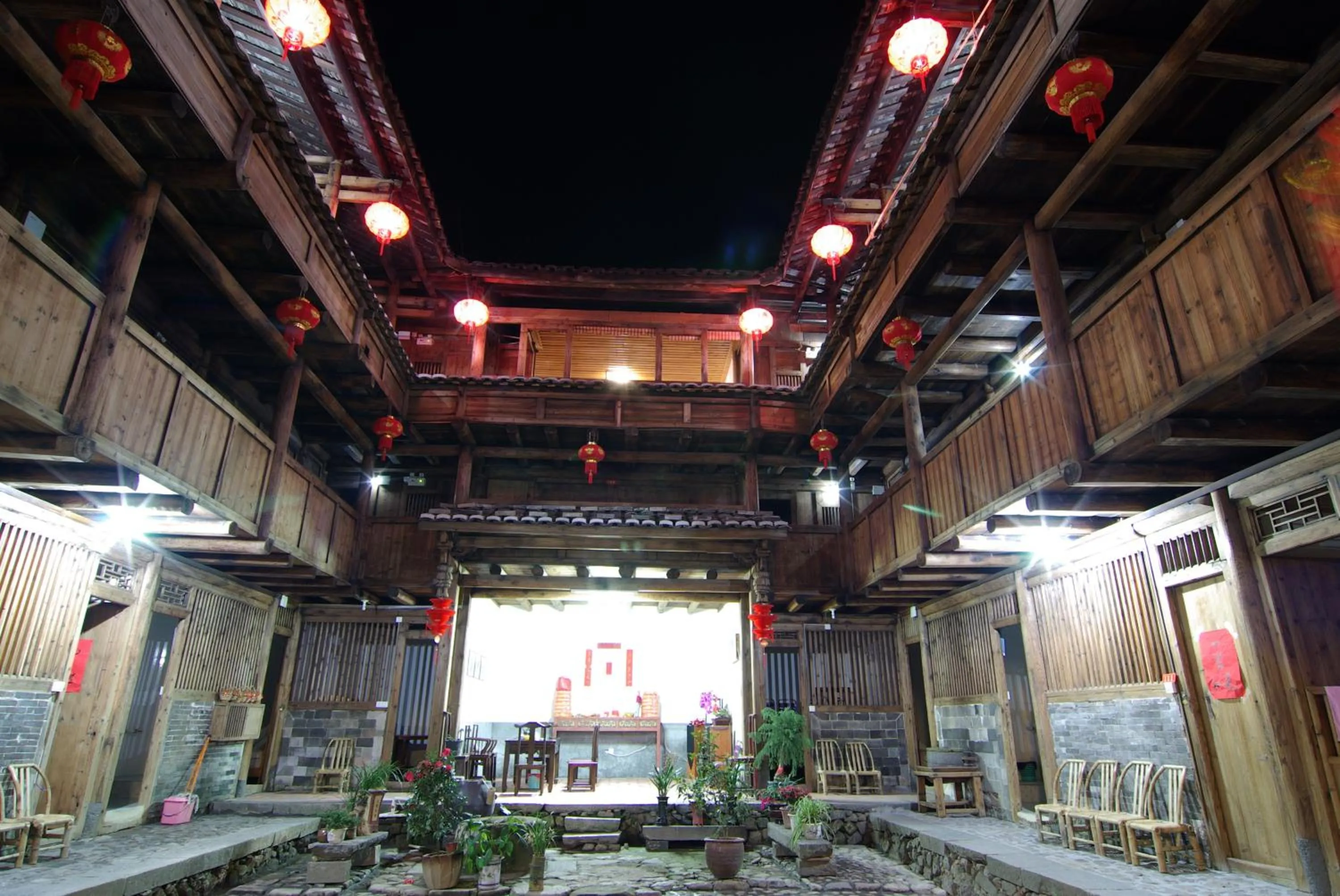 Nanjing Tulou Qingdelou Inn