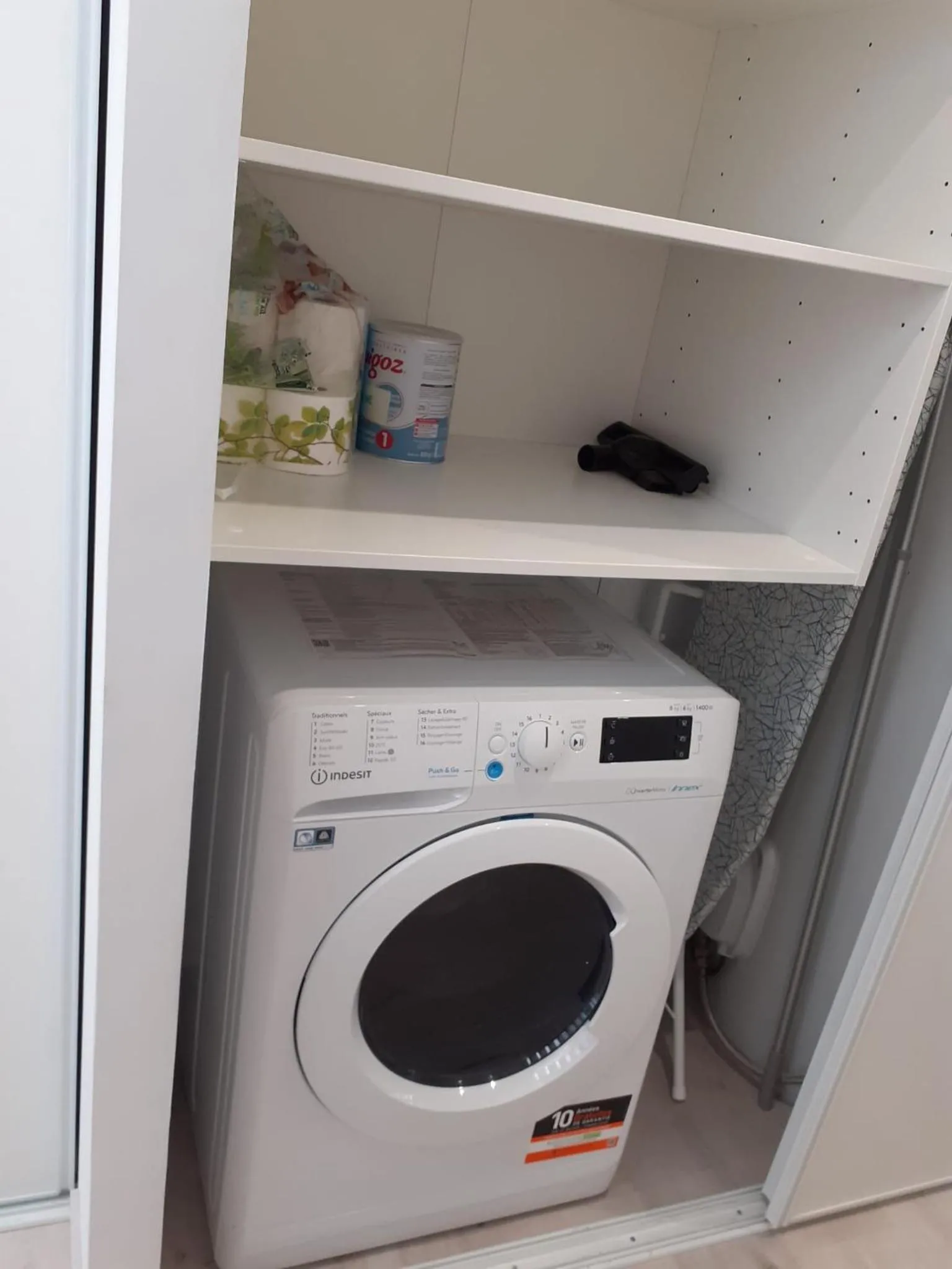 washing machine in Manoir de l'As de Trèfle