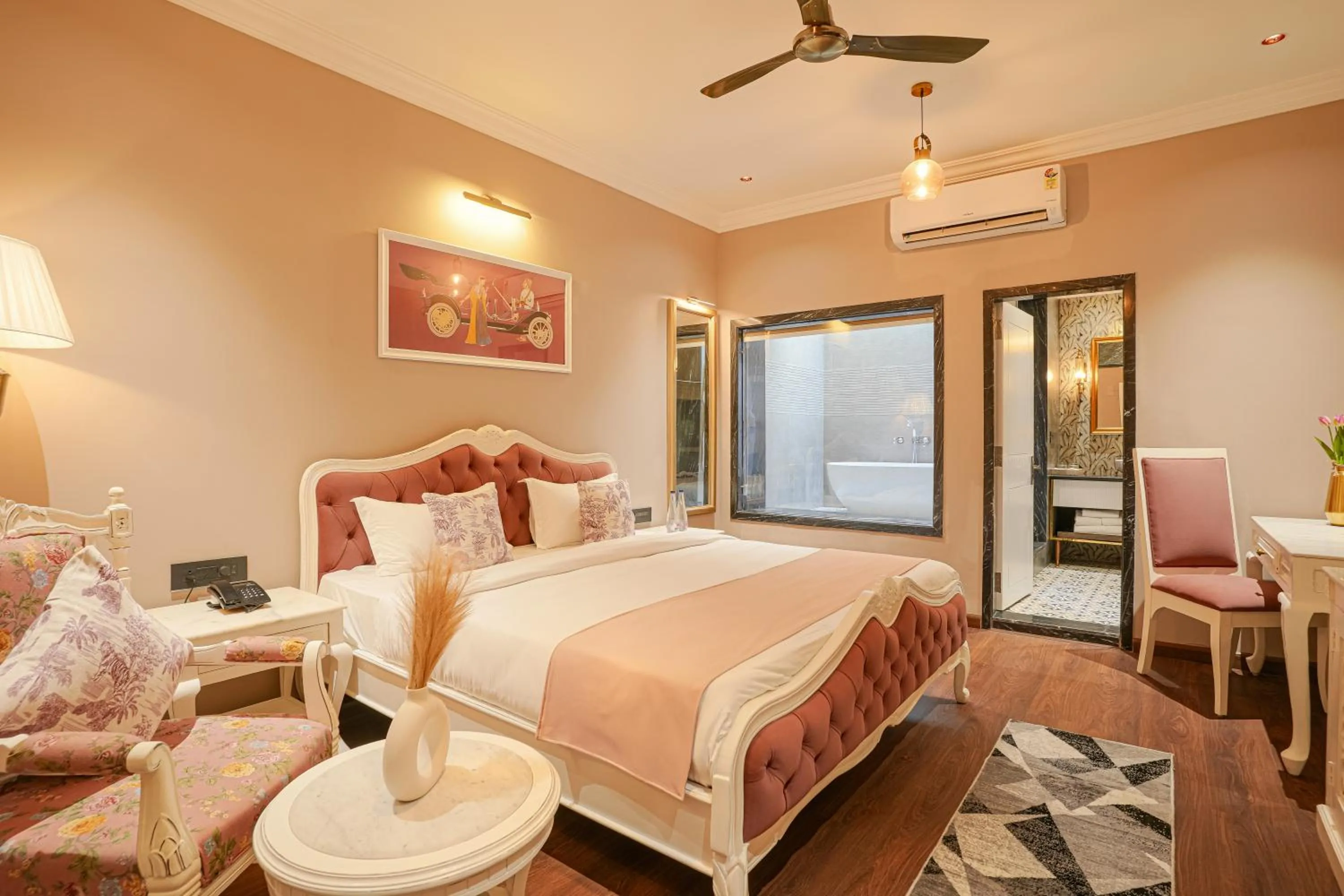 King Room in Chandralok - A Boutique Hotel in Udaipur Near Fateh Sagar Lake