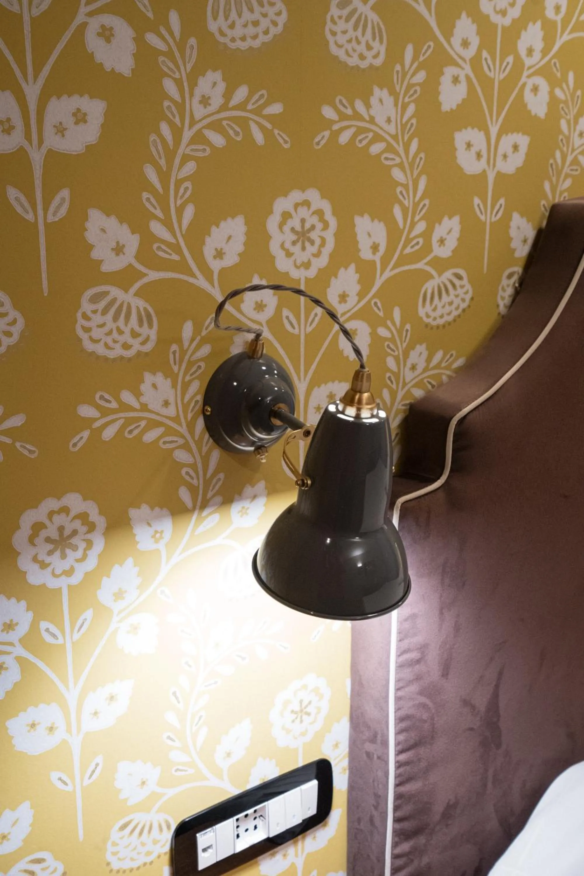 Decorative detail in Duca D'Aosta Hotel