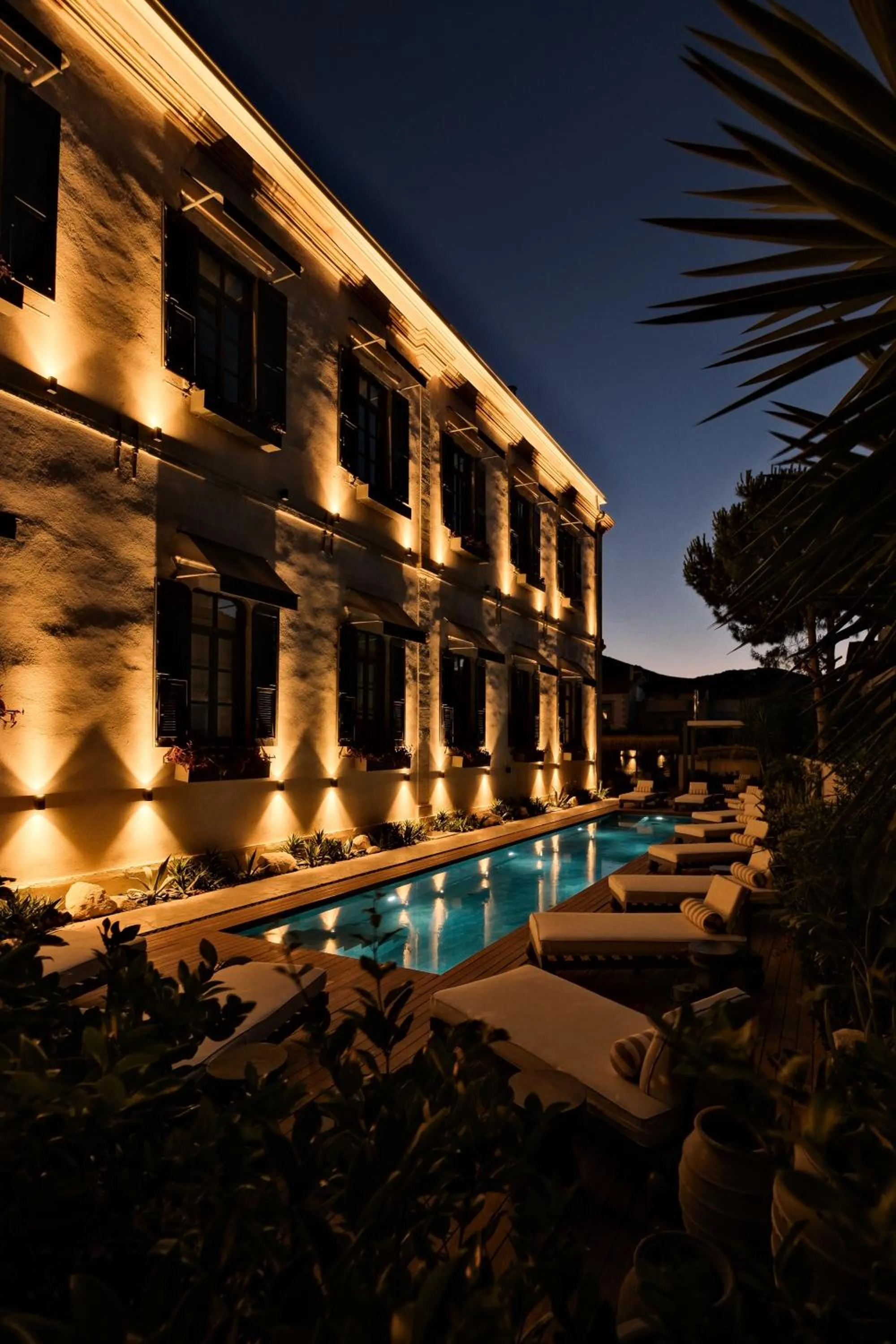 Swimming pool in Lecole Hotel By Cityloft