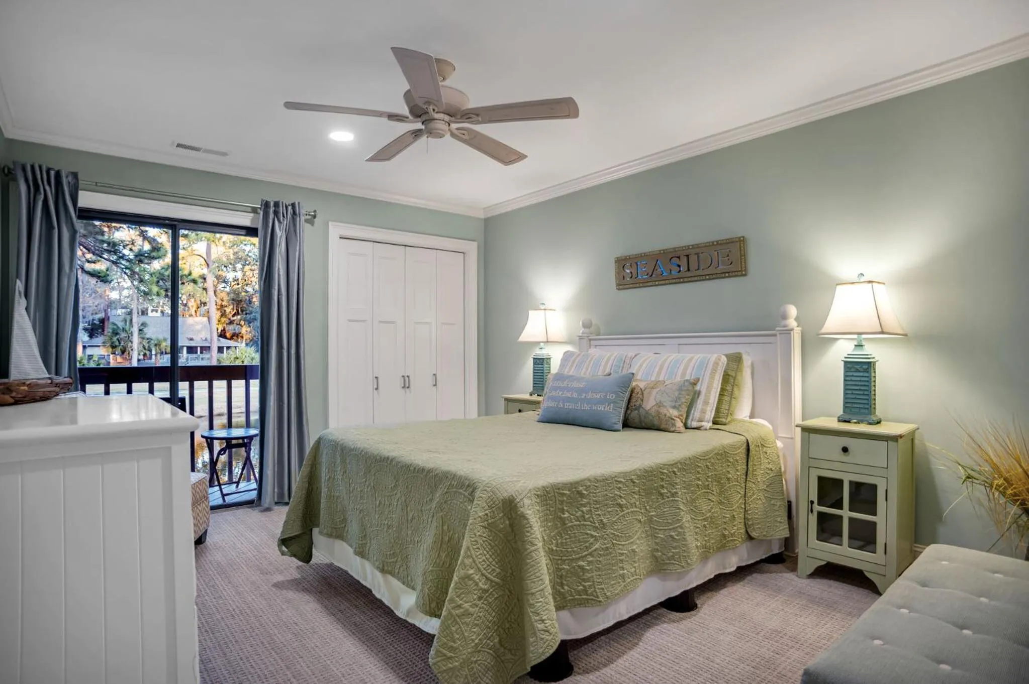 Bed in 2426 Inland Harbour at The Sea Pines Resort
