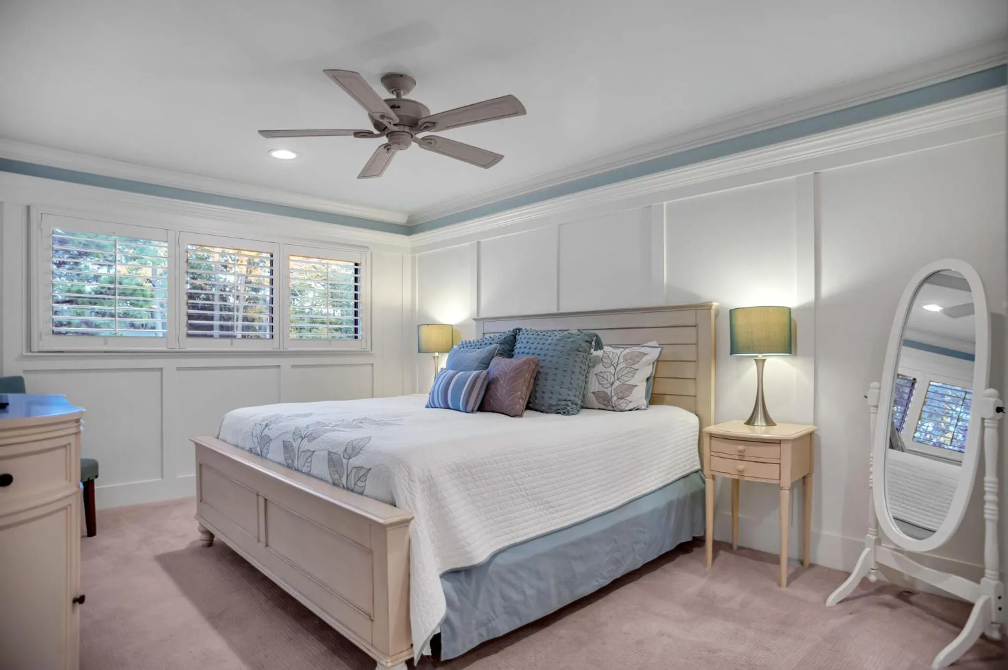 Bed in 2426 Inland Harbour at The Sea Pines Resort