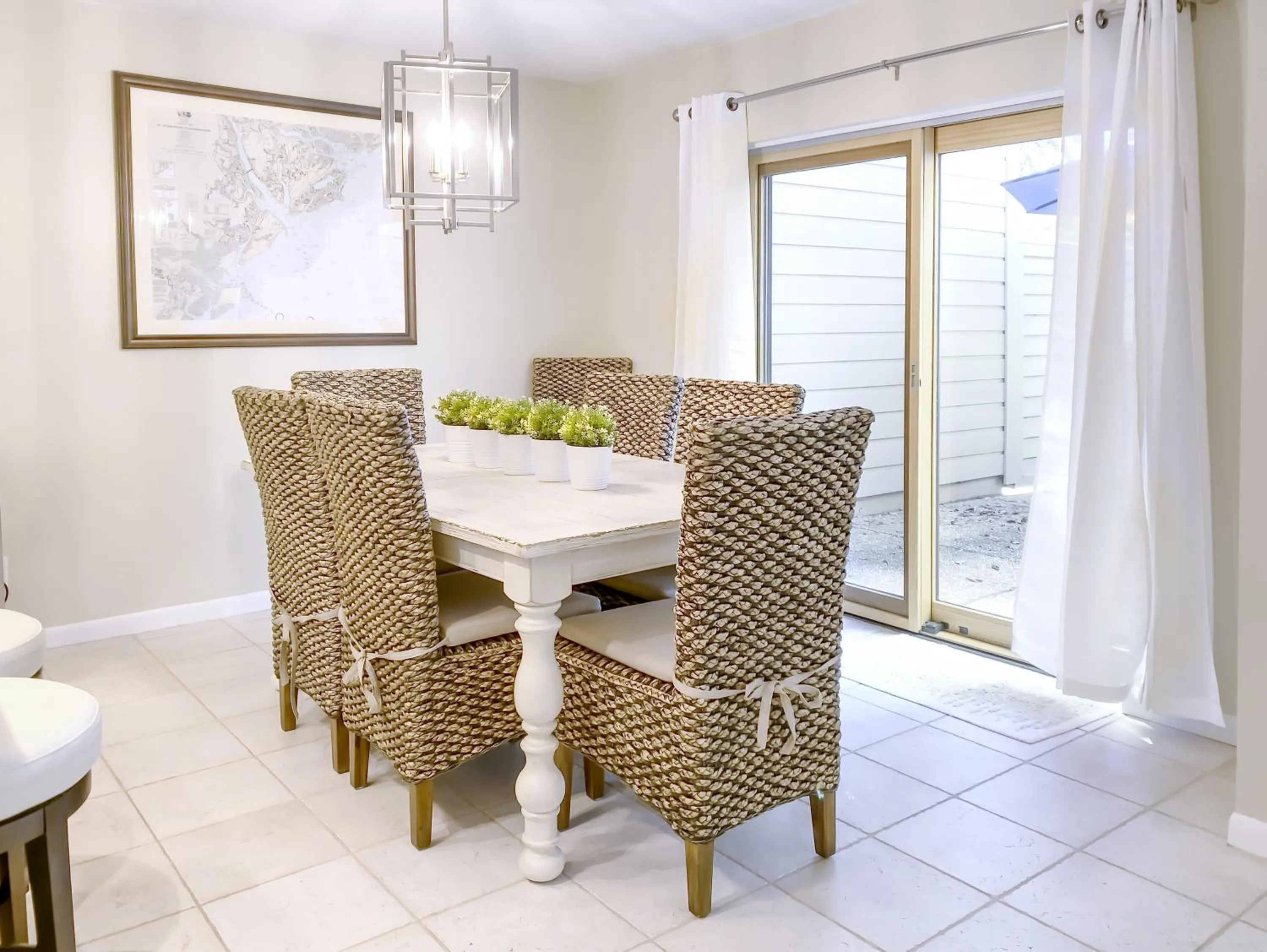 Dining area in 2278 Heritage Villas at The Sea Pines Resort