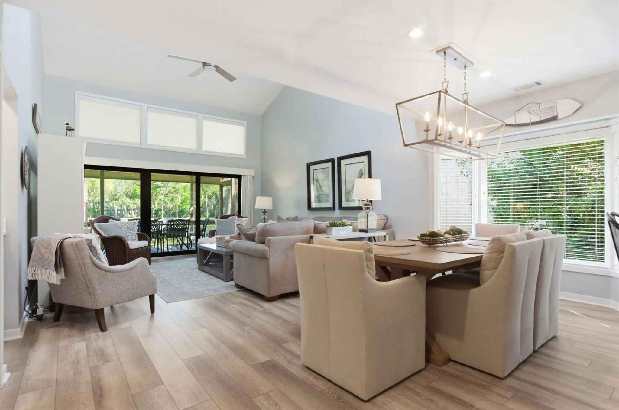 Dining area in 563 Ocean Course at The Sea Pines Resort