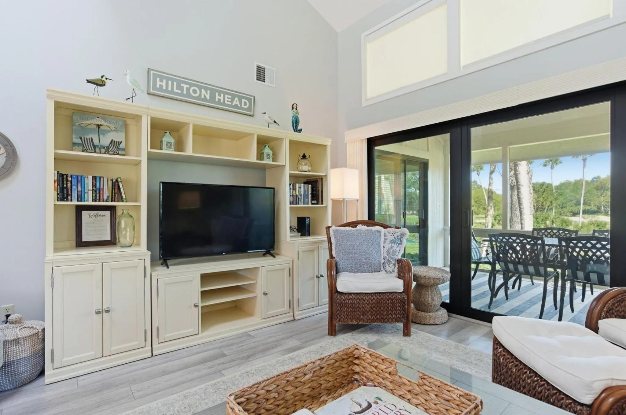 Living room in 563 Ocean Course at The Sea Pines Resort