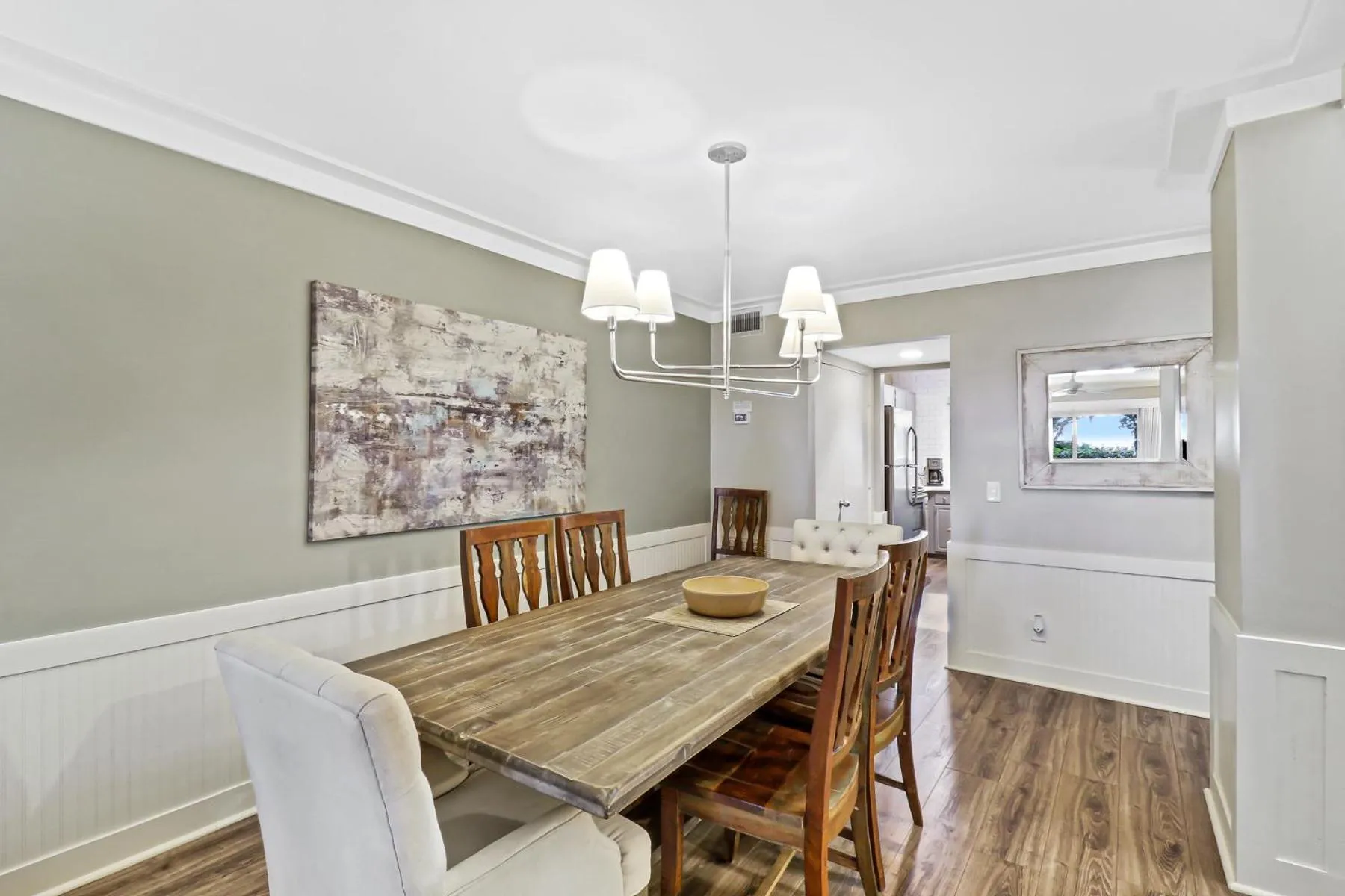 Photo of the whole room in 965 Cutter Court at The Sea Pines Resort