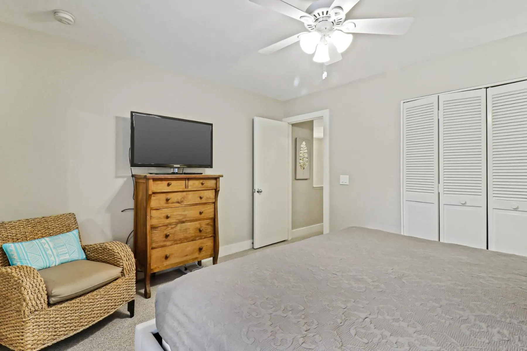 Bed in 965 Cutter Court at The Sea Pines Resort