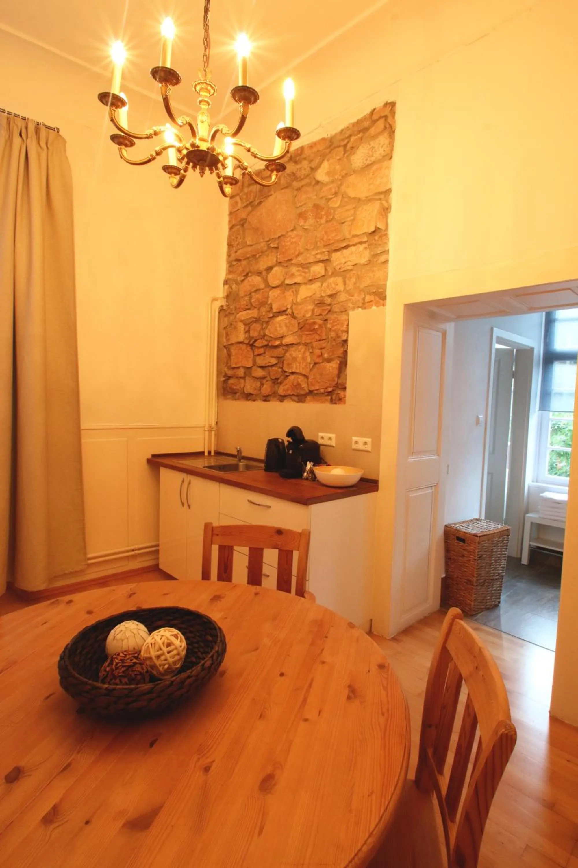 Kitchen or kitchenette in Hotel Sudpfanne