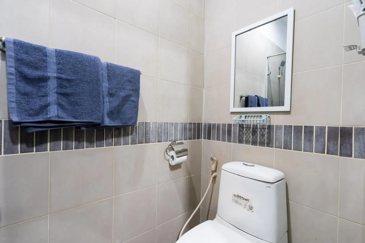 Shower in HomeAway Dang Thi Nhu