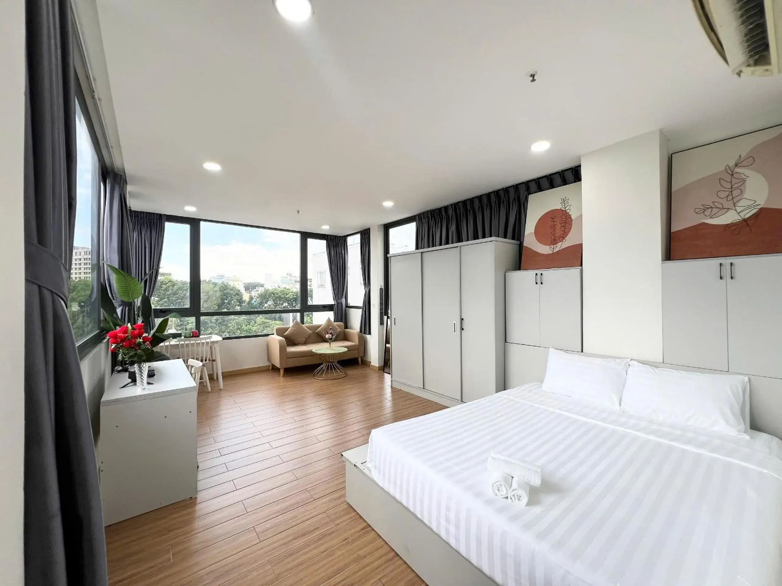 Deluxe One-Bedroom Apartment with City View - single occupancy in HomeAway Dang Thi Nhu Deluxe One-Bedroom Apartment with City View - single occupancy in HomeAway Dang Thi Nhu