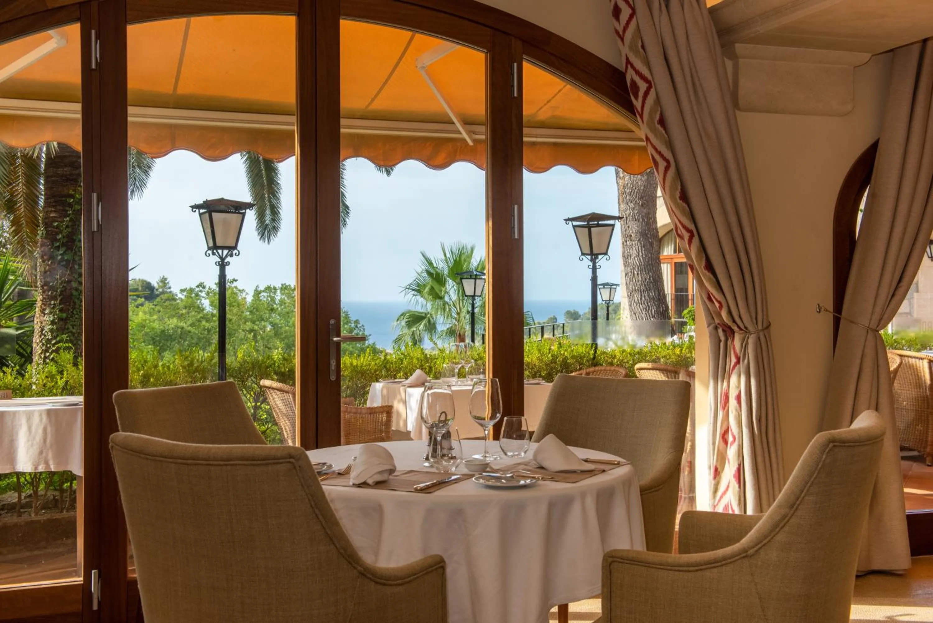 Restaurant/places to eat in Es Moli Hotel