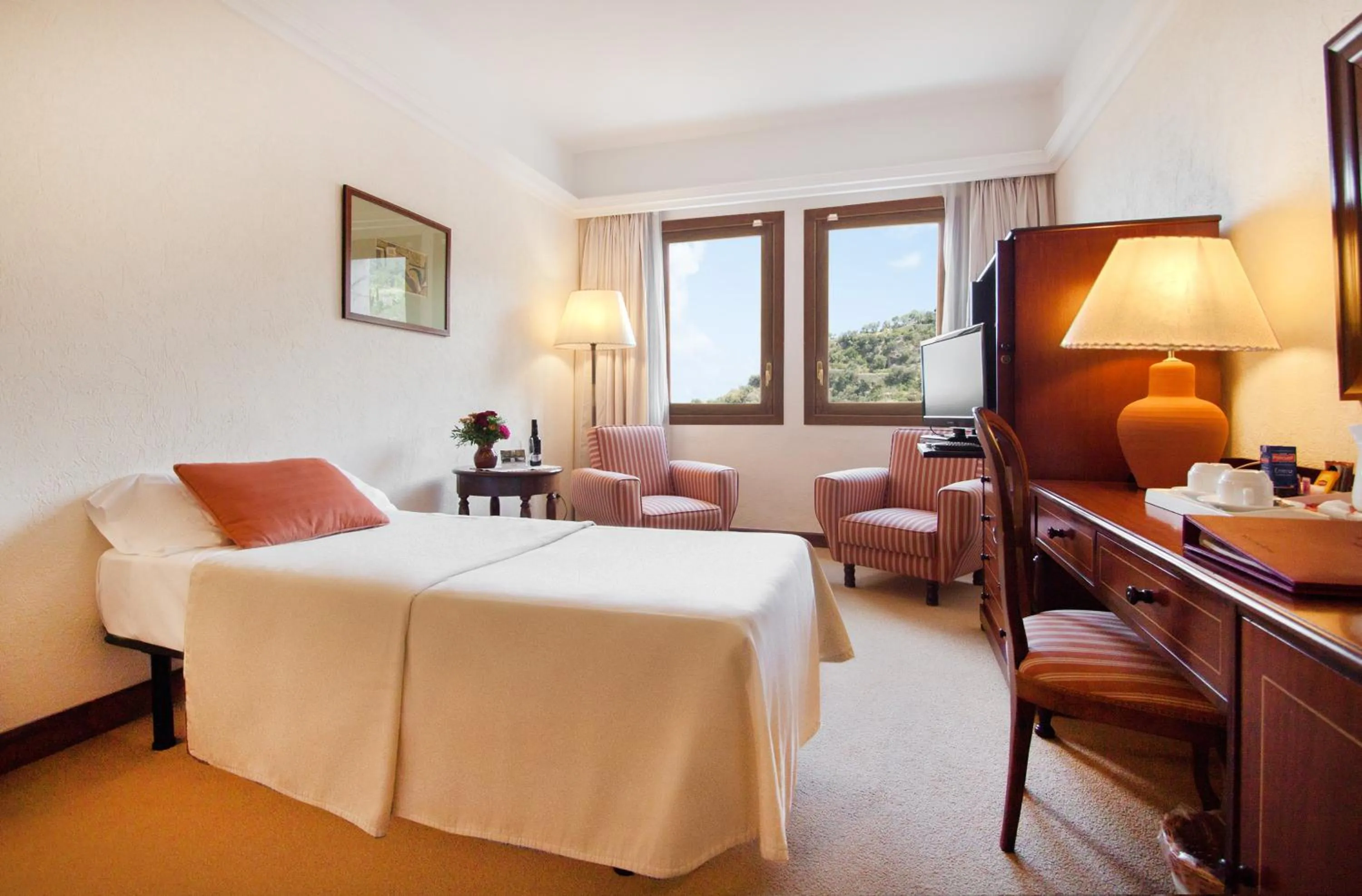 Bed in Es Moli Hotel