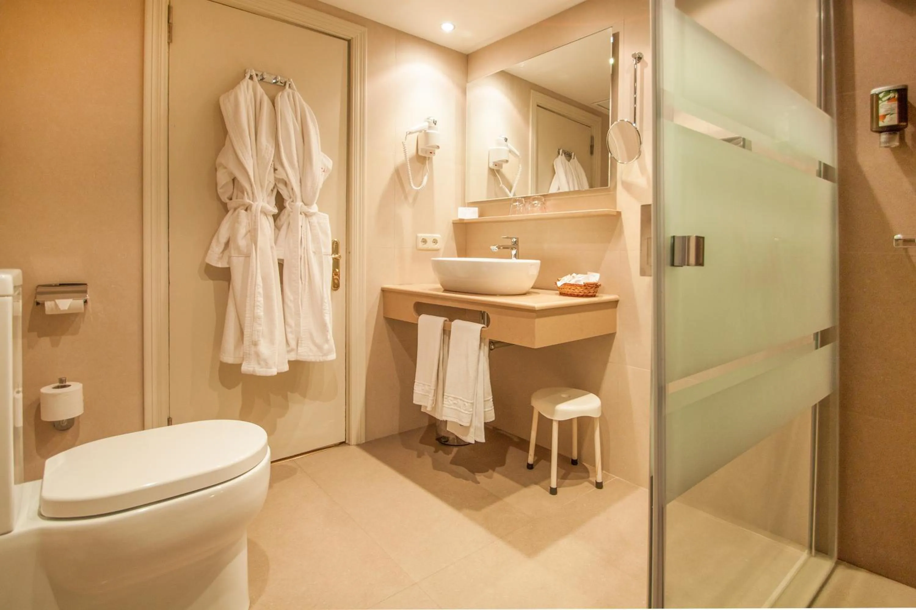 Shower in Es Moli Hotel