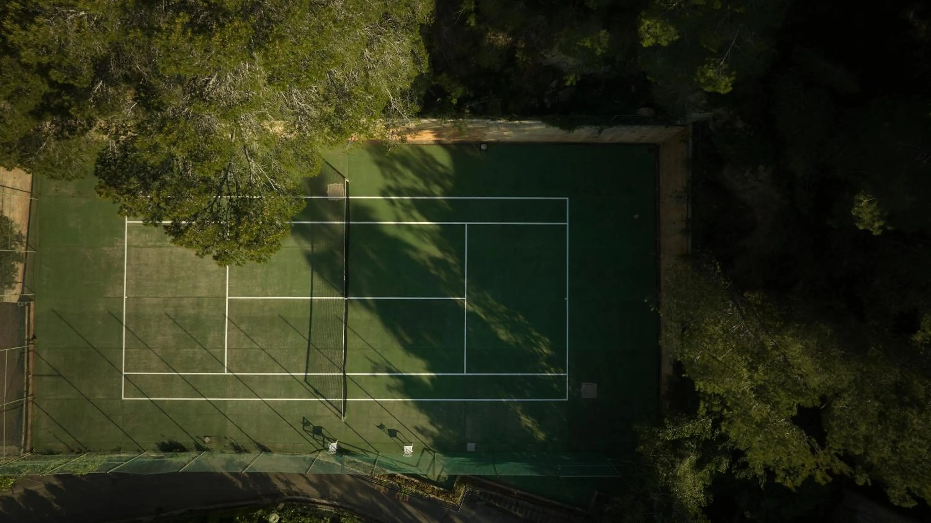 Tennis court in Es Moli Hotel
