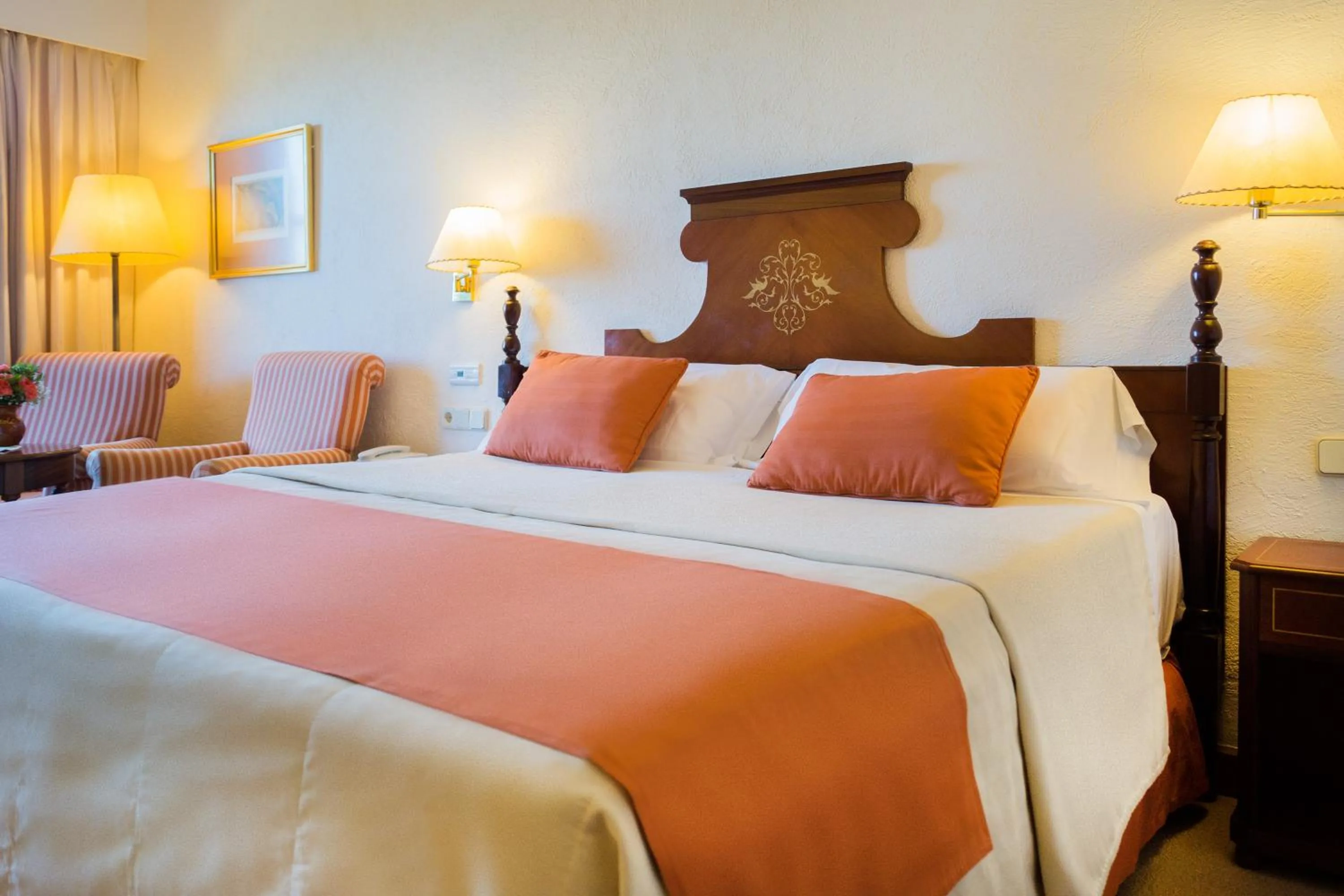 Bedroom, Bed in Es Moli Hotel