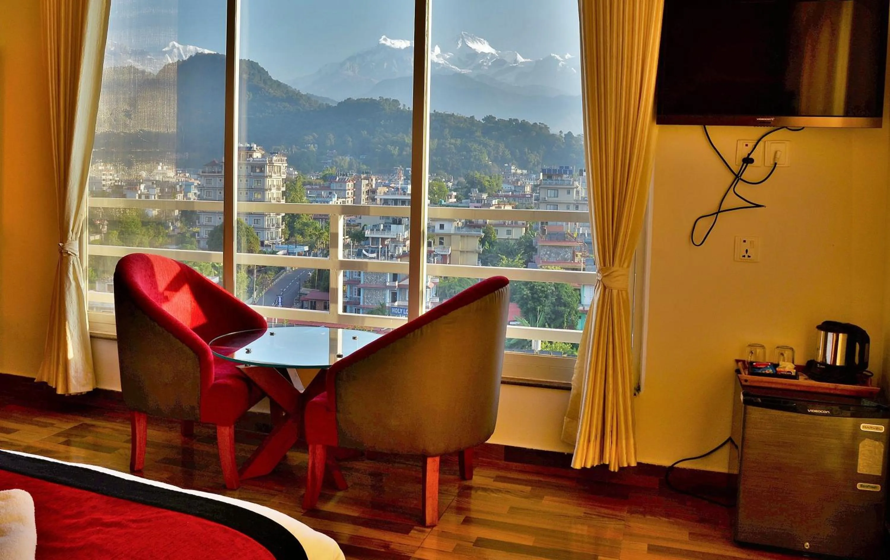 Mountain view in Hotel City Inn - Mountain View