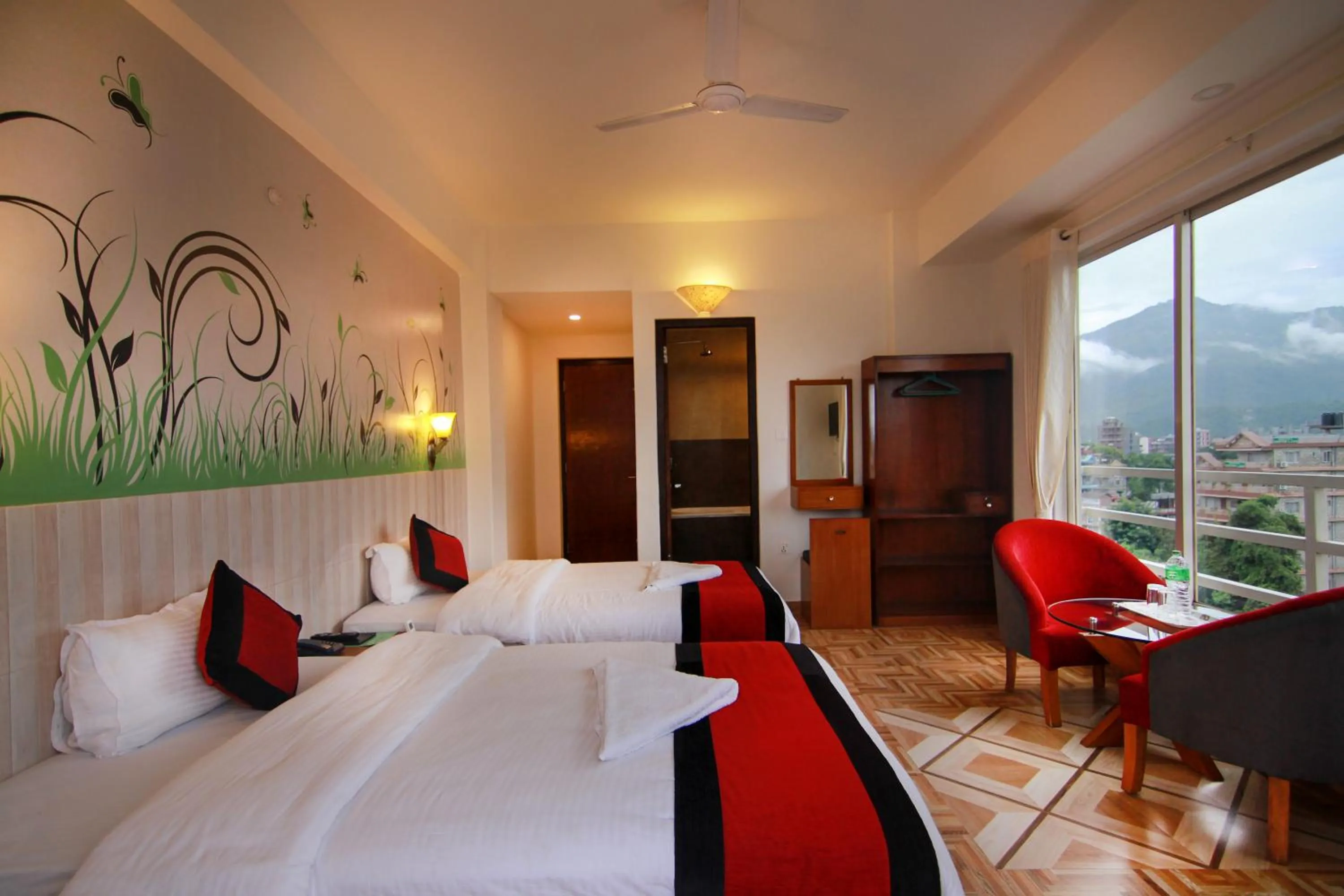 City view, Bed in Hotel City Inn - Mountain View