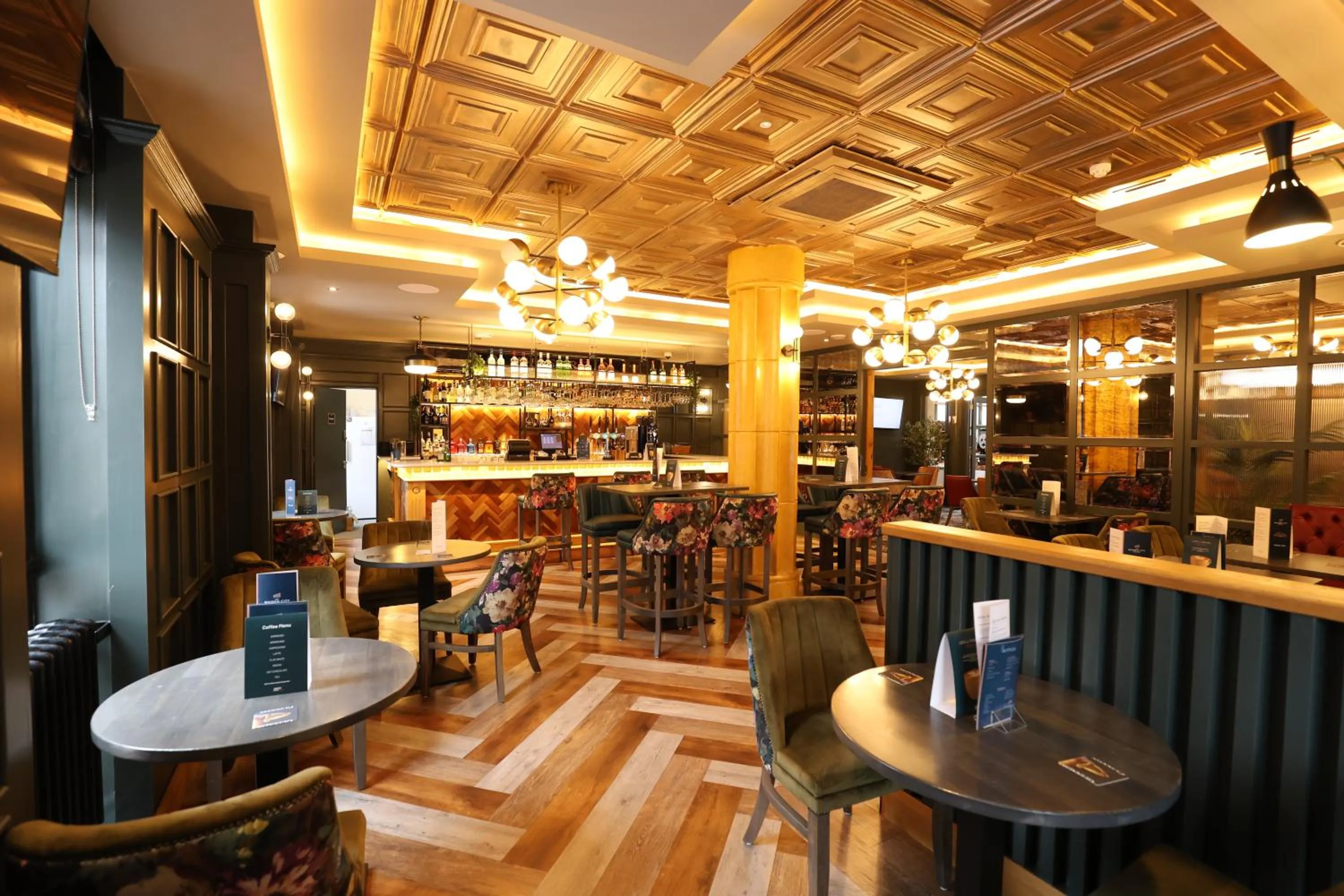 Evening entertainment in The Maiden City Hotel