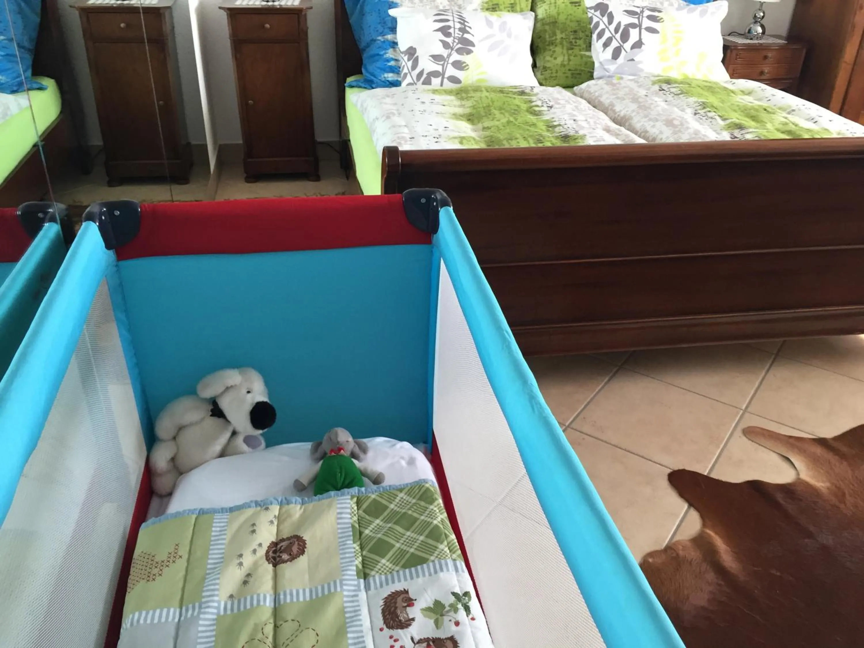 cot, Bed in Magie Du Léman