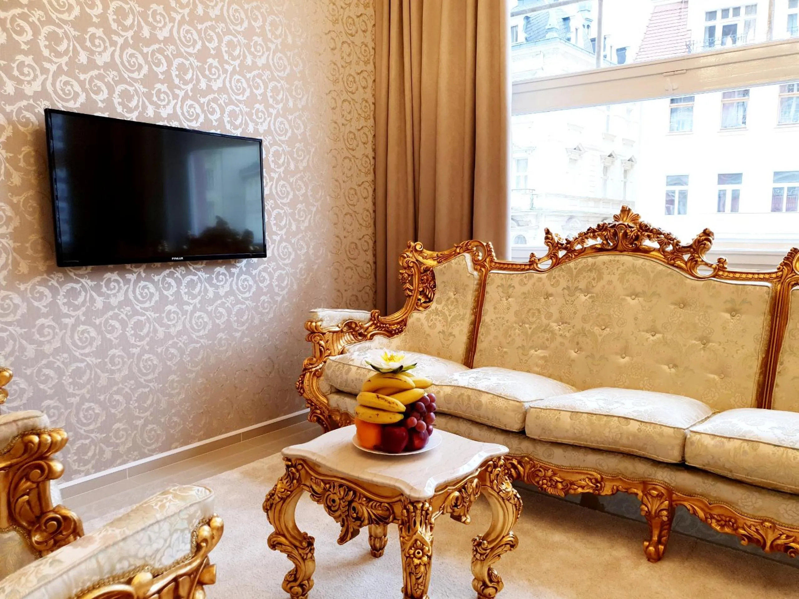 Living room in Madonna Apartments