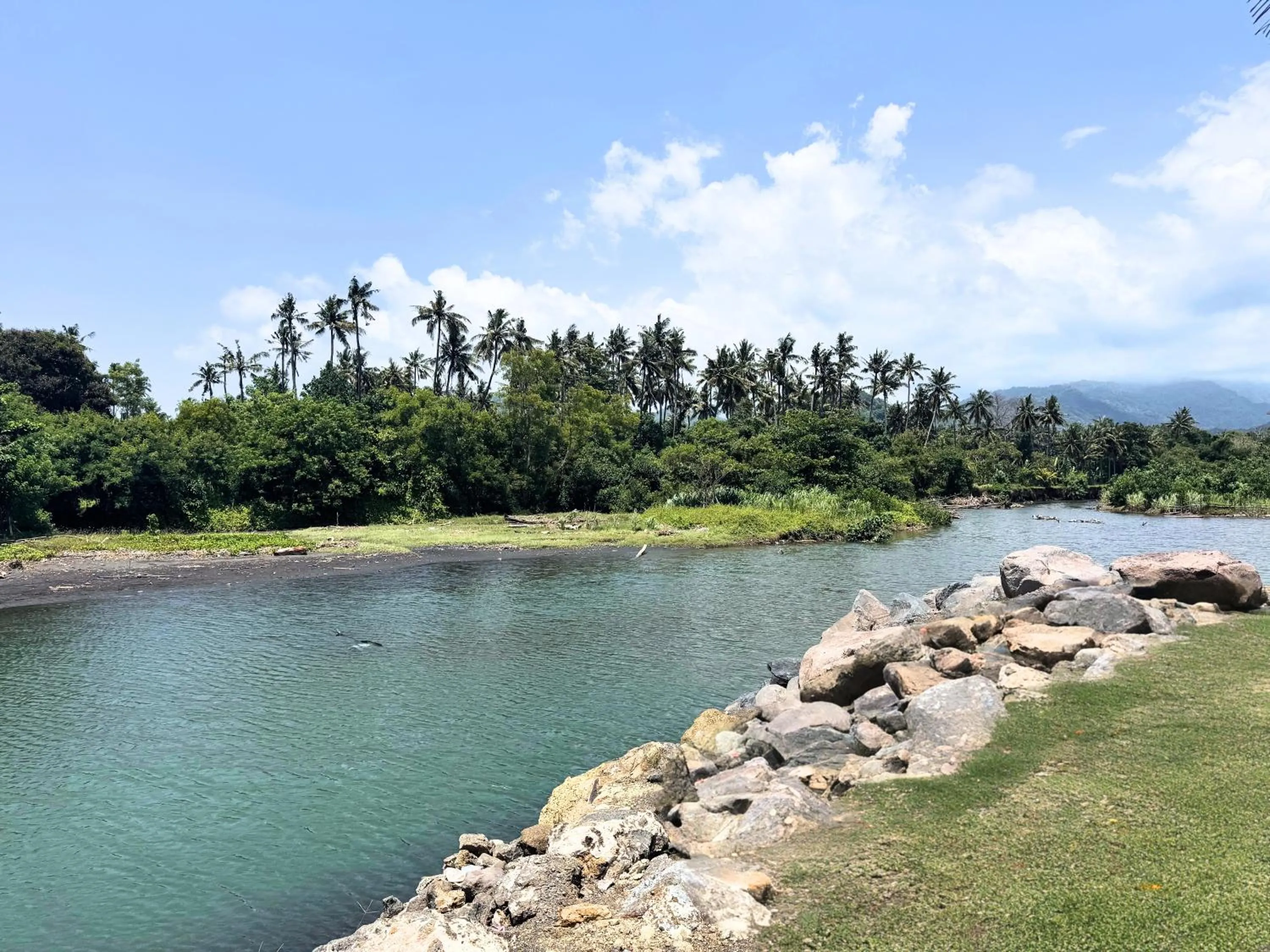 River view in Quenzo Beach Resort