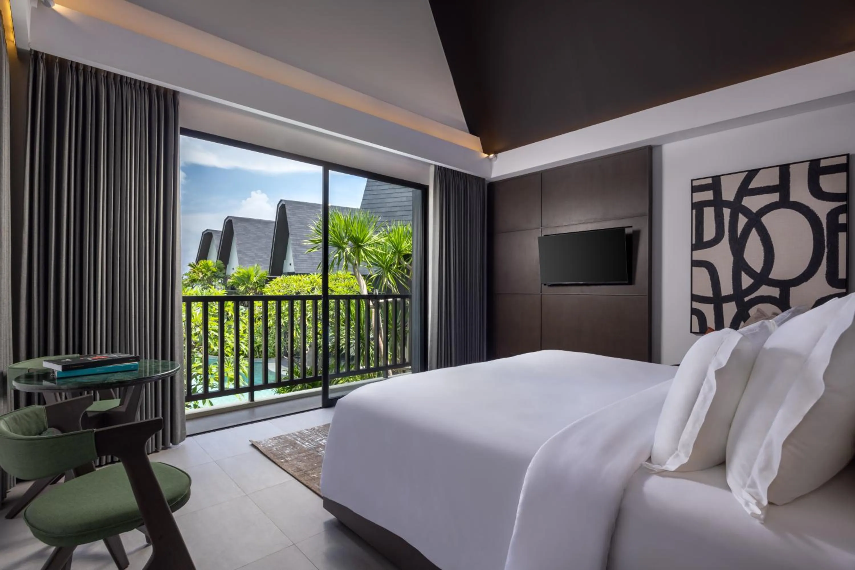 TV and multimedia, Bed in Quenzo Beach Resort