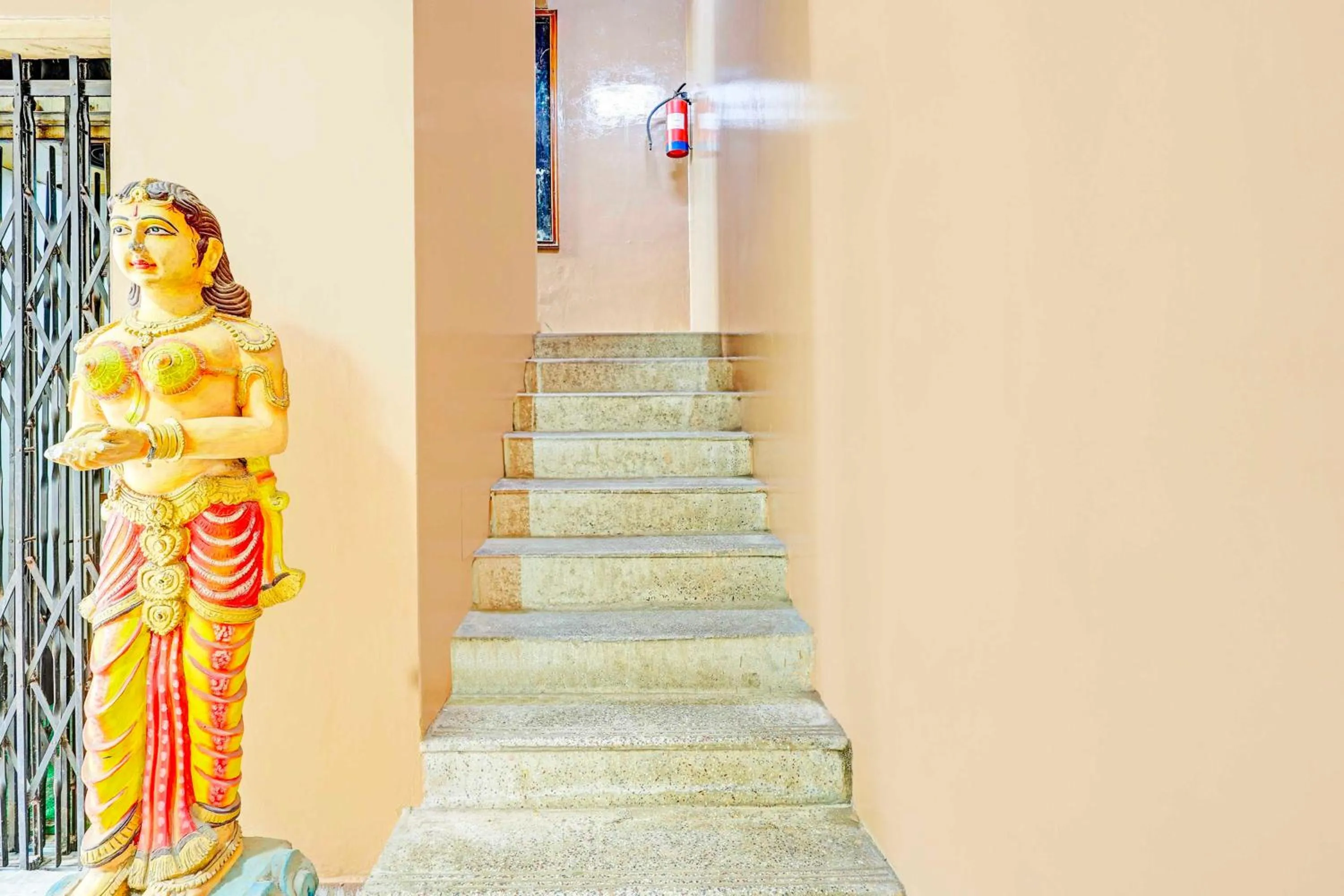 Lobby or reception in Collection O Vijayawada South India Shopping Mall