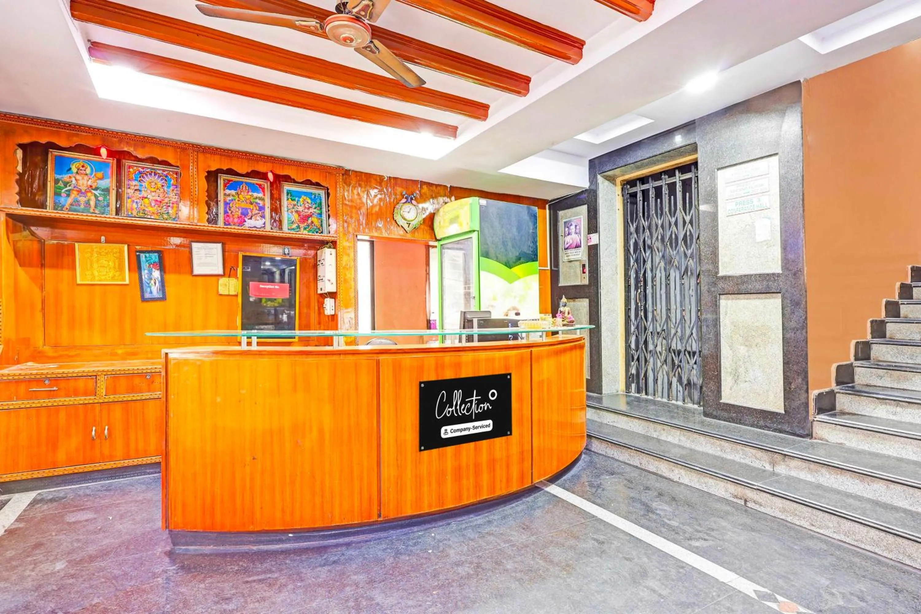 Lobby or reception in Collection O Vijayawada South India Shopping Mall