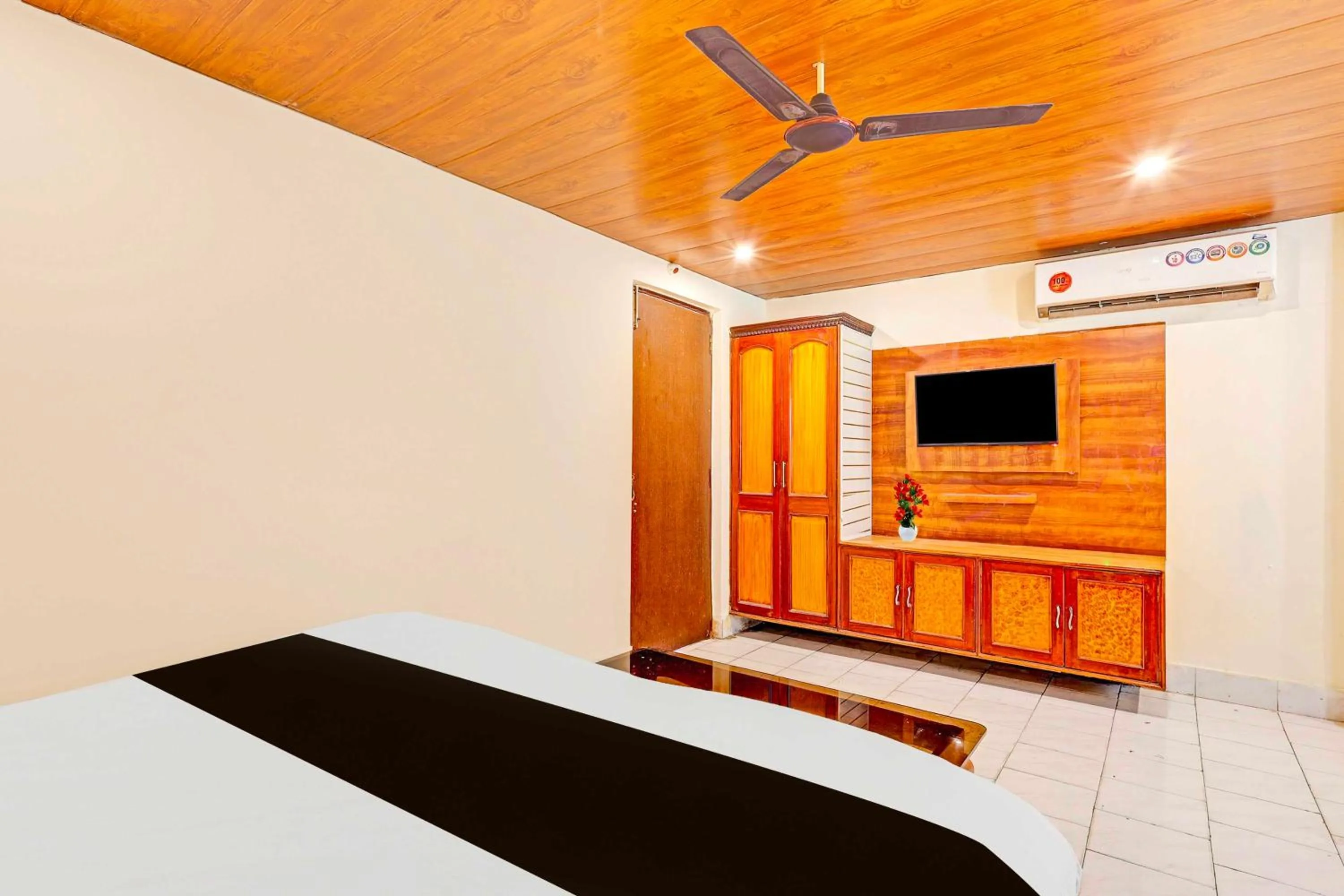 Bedroom, Bed in Collection O Vijayawada South India Shopping Mall