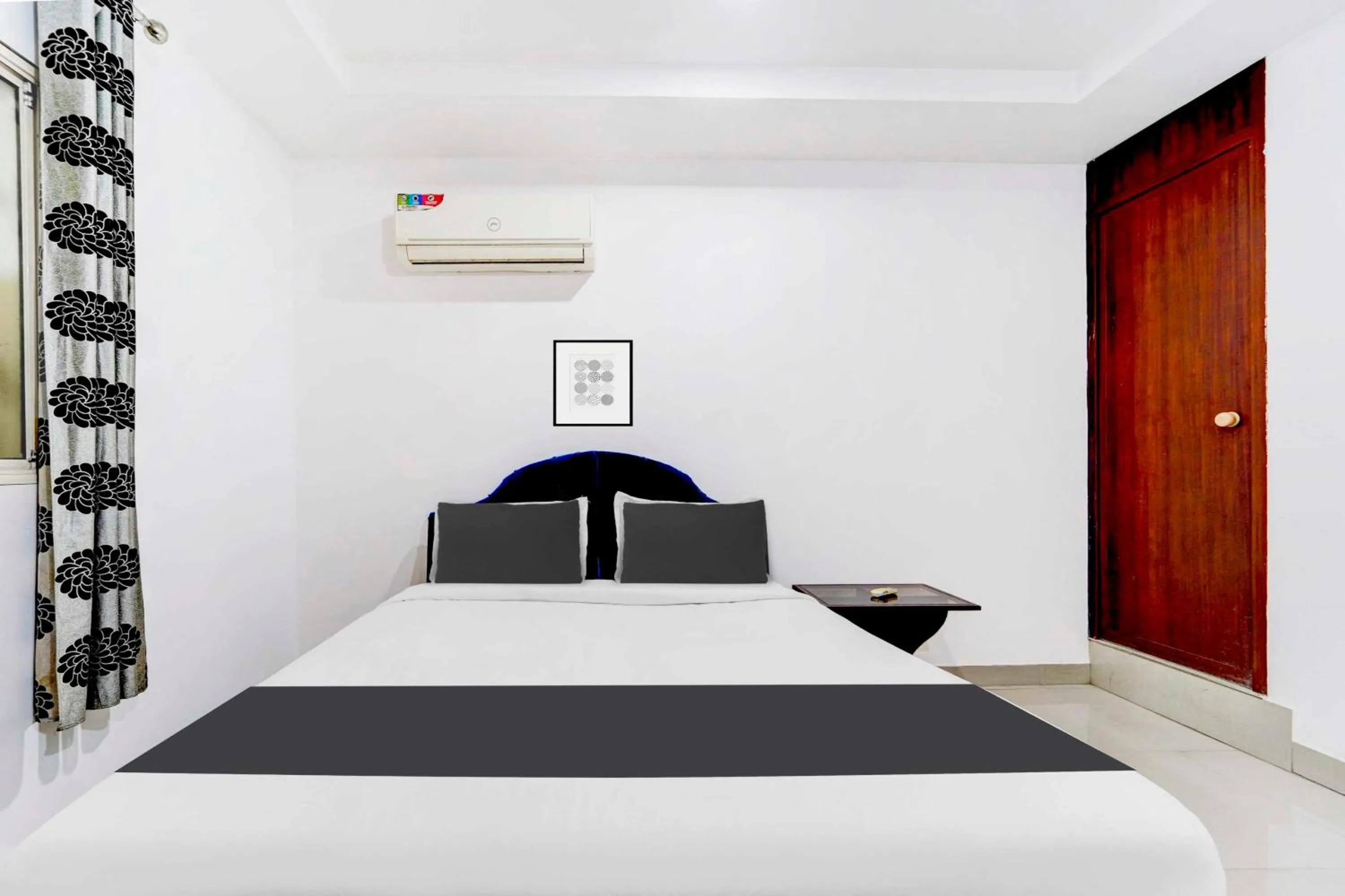 Bedroom, Bed in Collection O Kunnamangalam Near Bus Stand