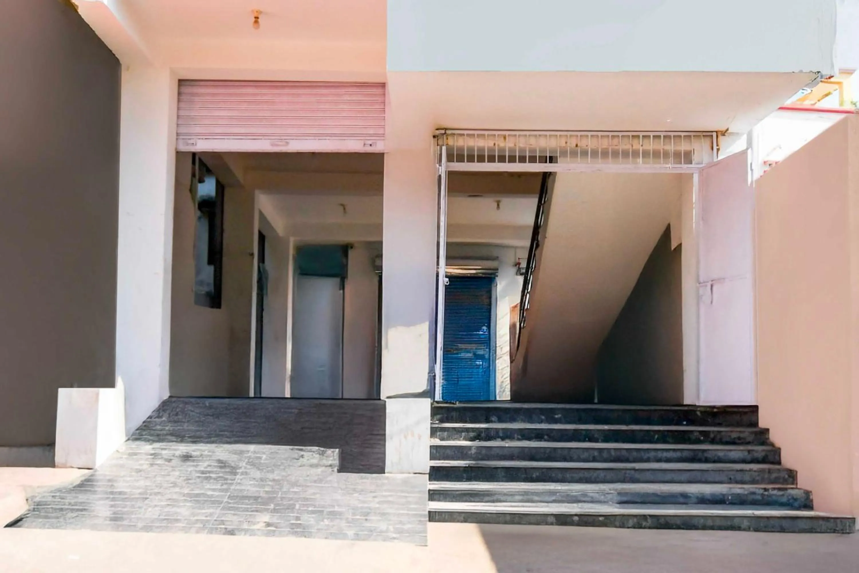 Facade/entrance in Collection O Bhubaneswar Crafts Museum