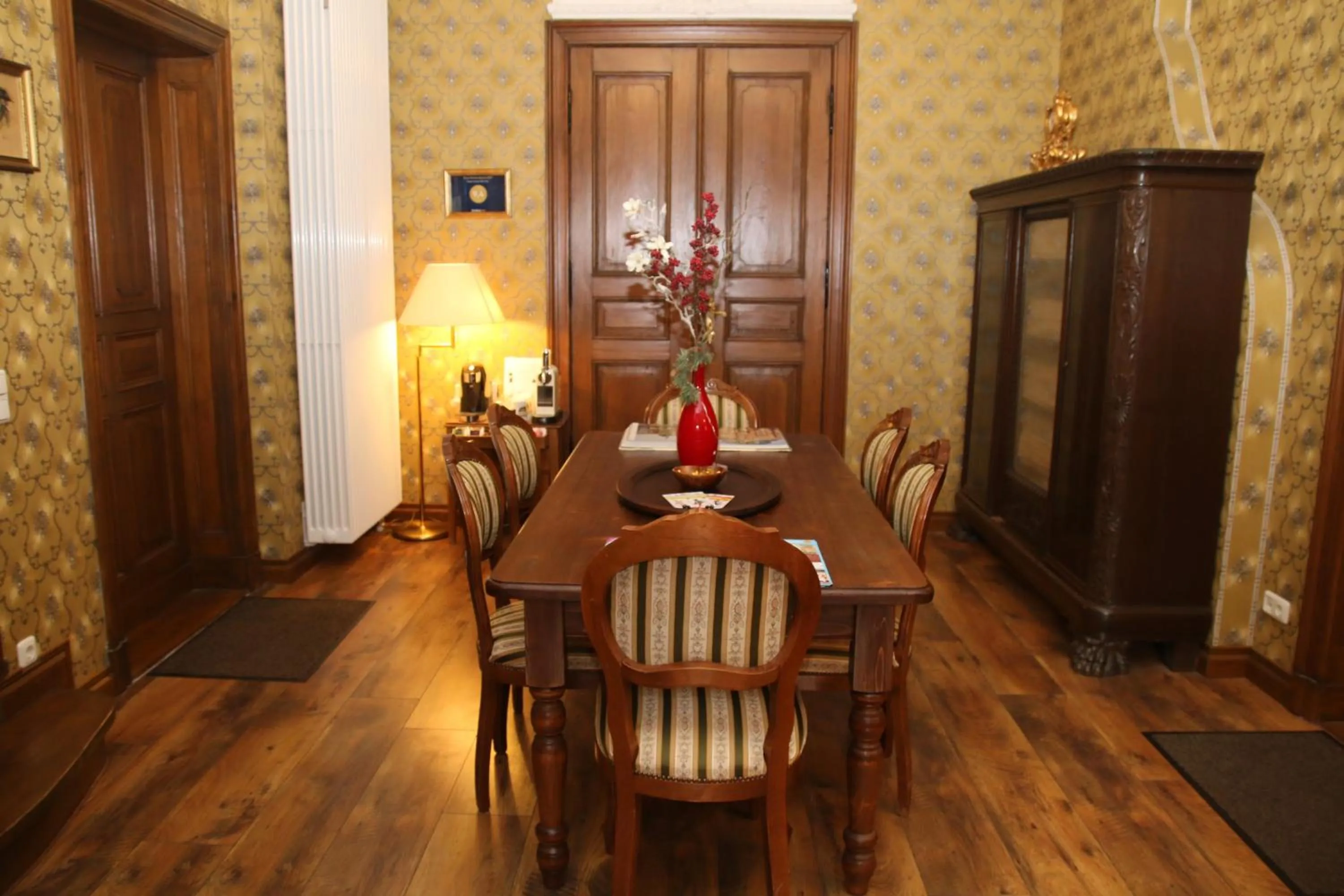 Communal lounge/ TV room in Guest house Villa Fritz