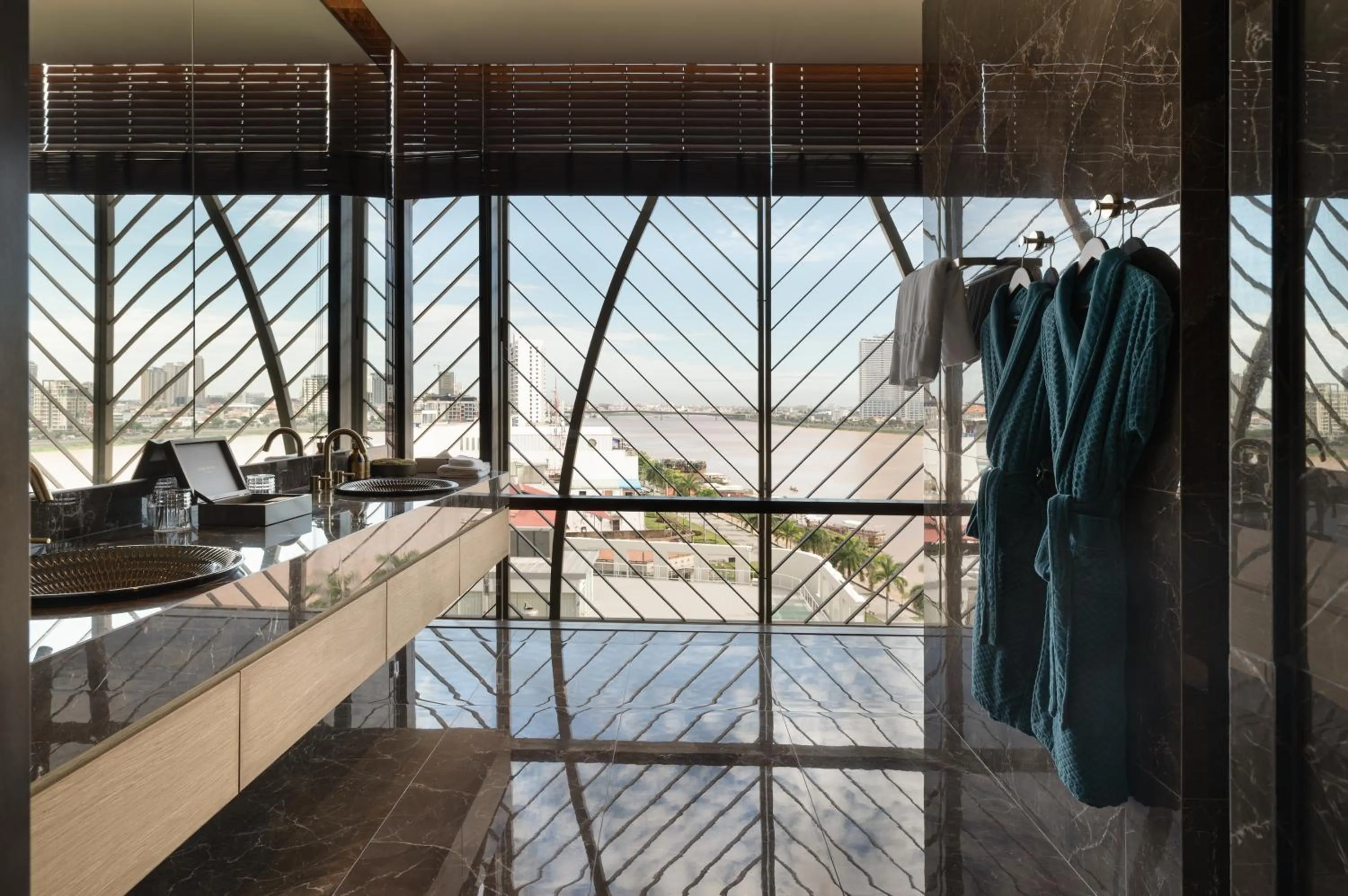 SOMA HOTEL Riverside