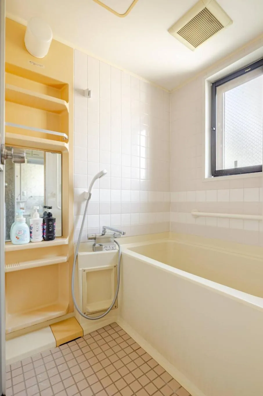 Hot Tub in Kizen Villa