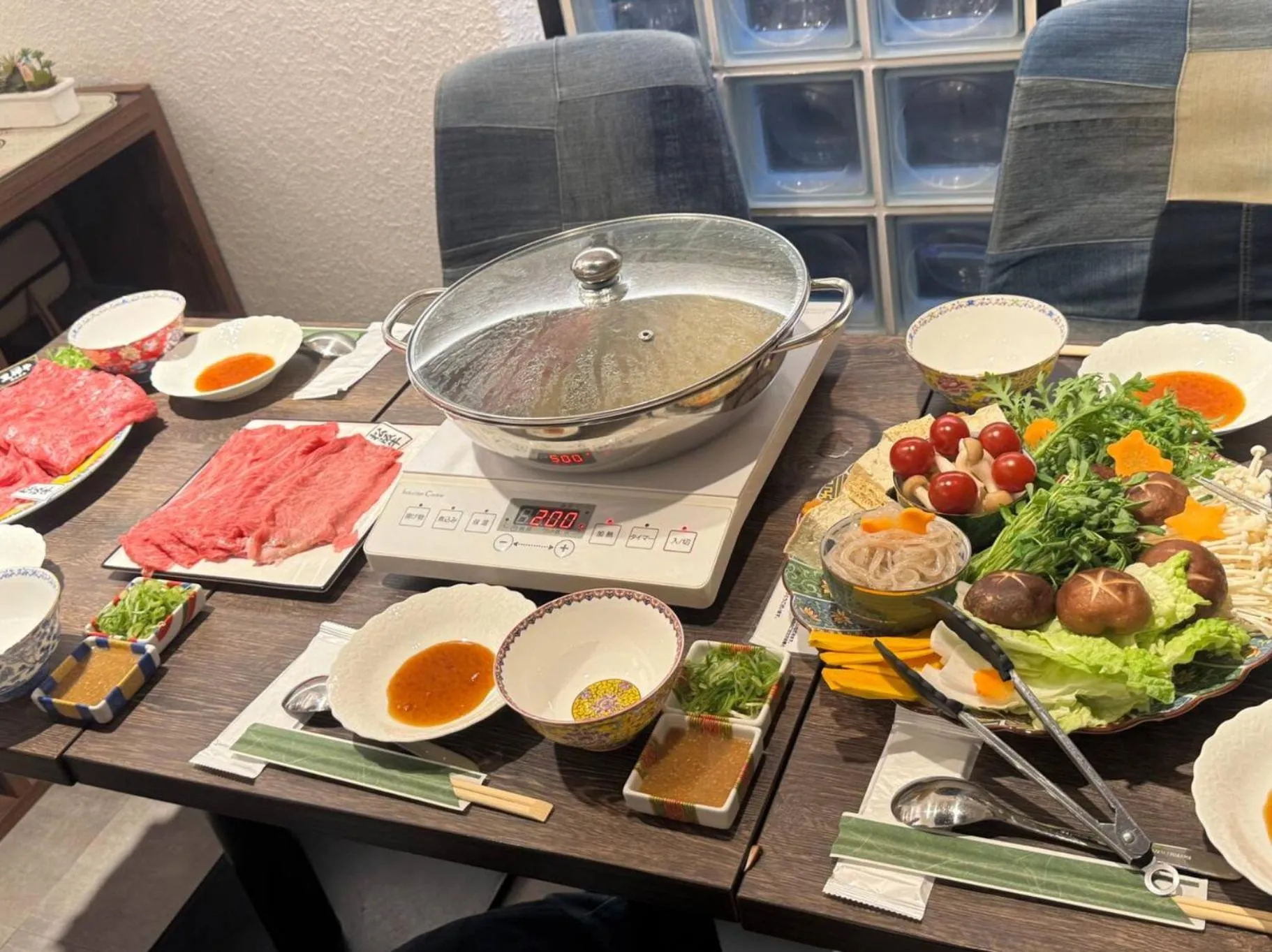 Restaurant/places to eat in Kizen Villa