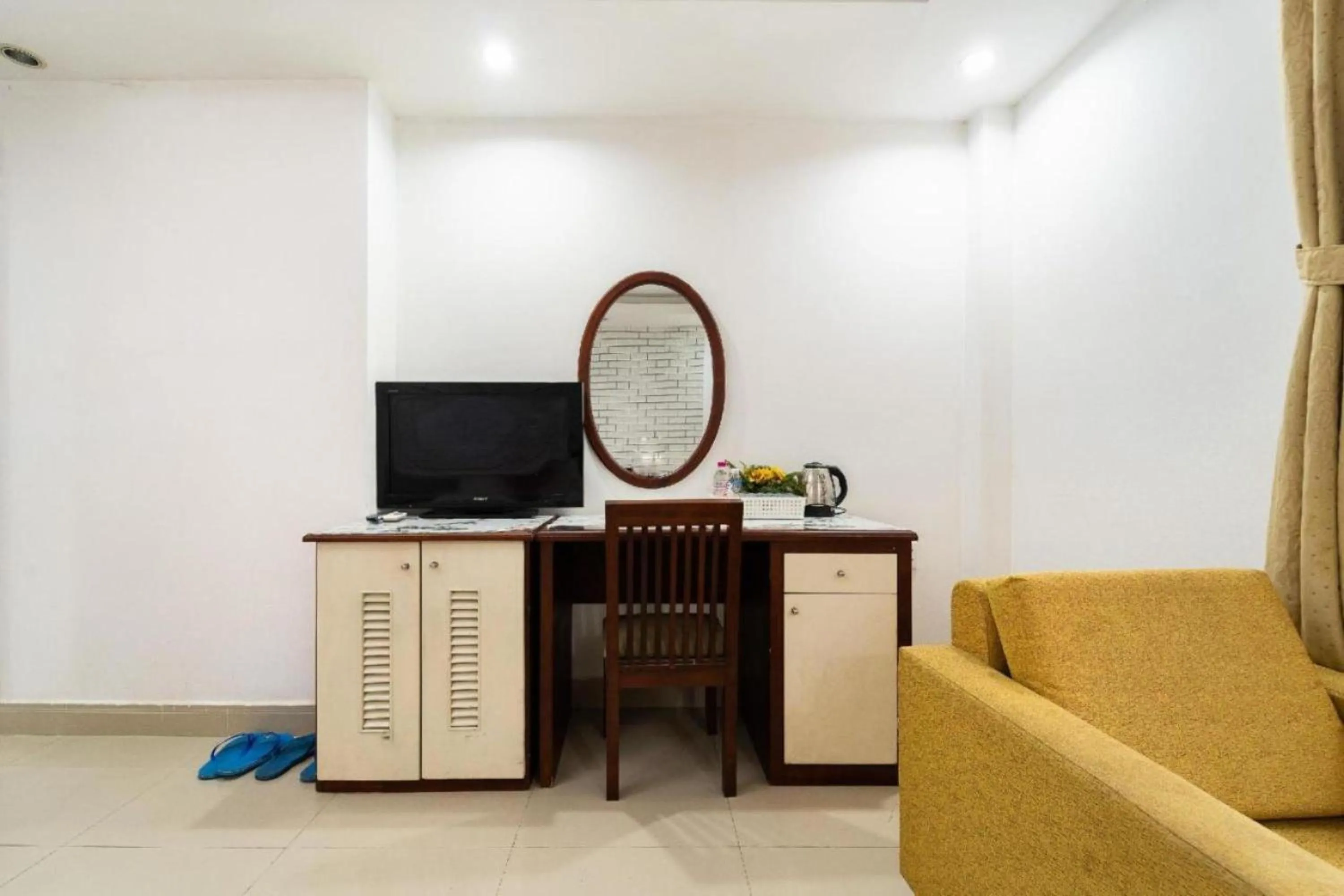 Seating area in Dancenter O Cozy 5 Hotel Near SECC