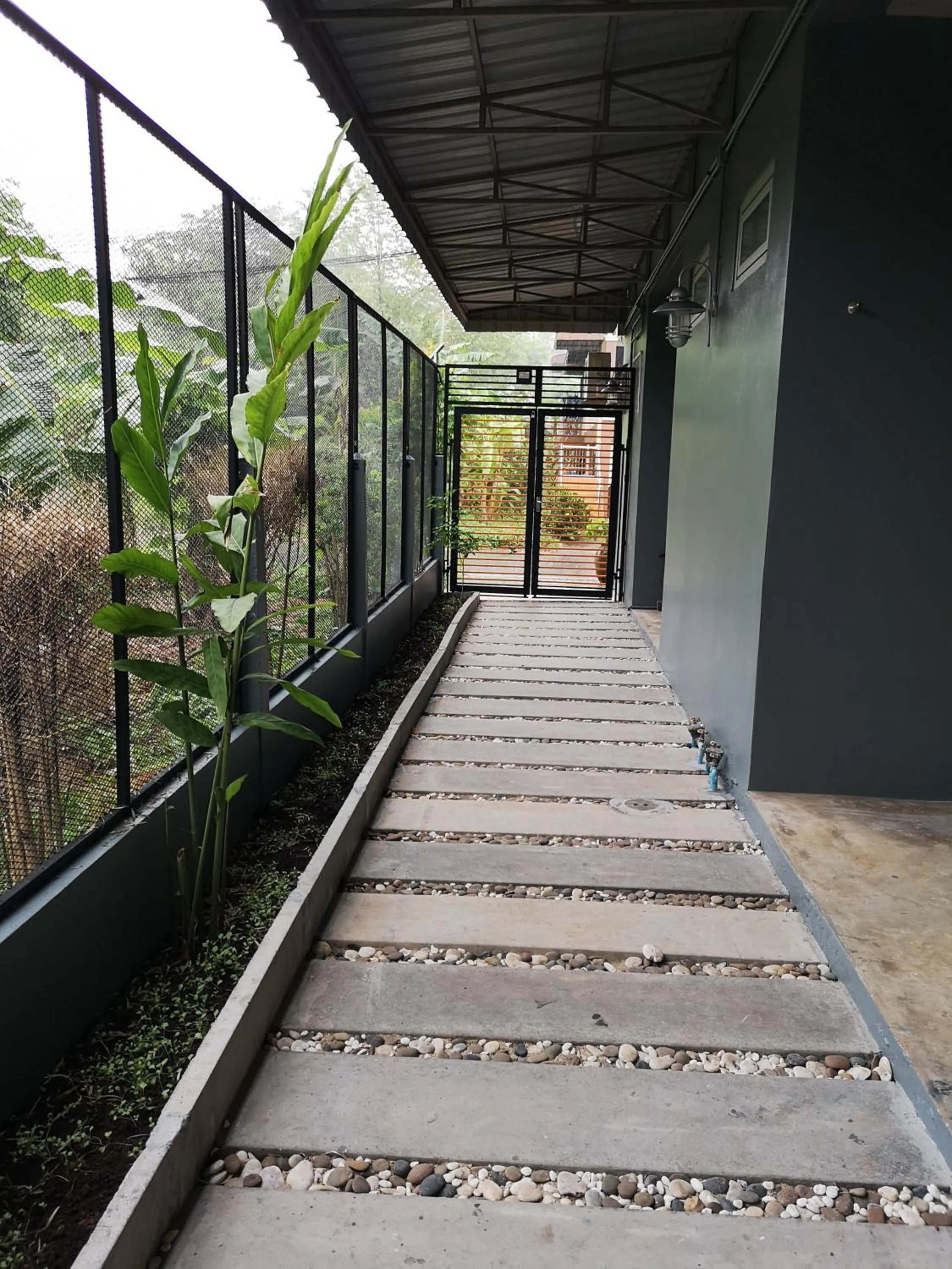 Facade/entrance in Siri Guesthouse @ Surat Thani