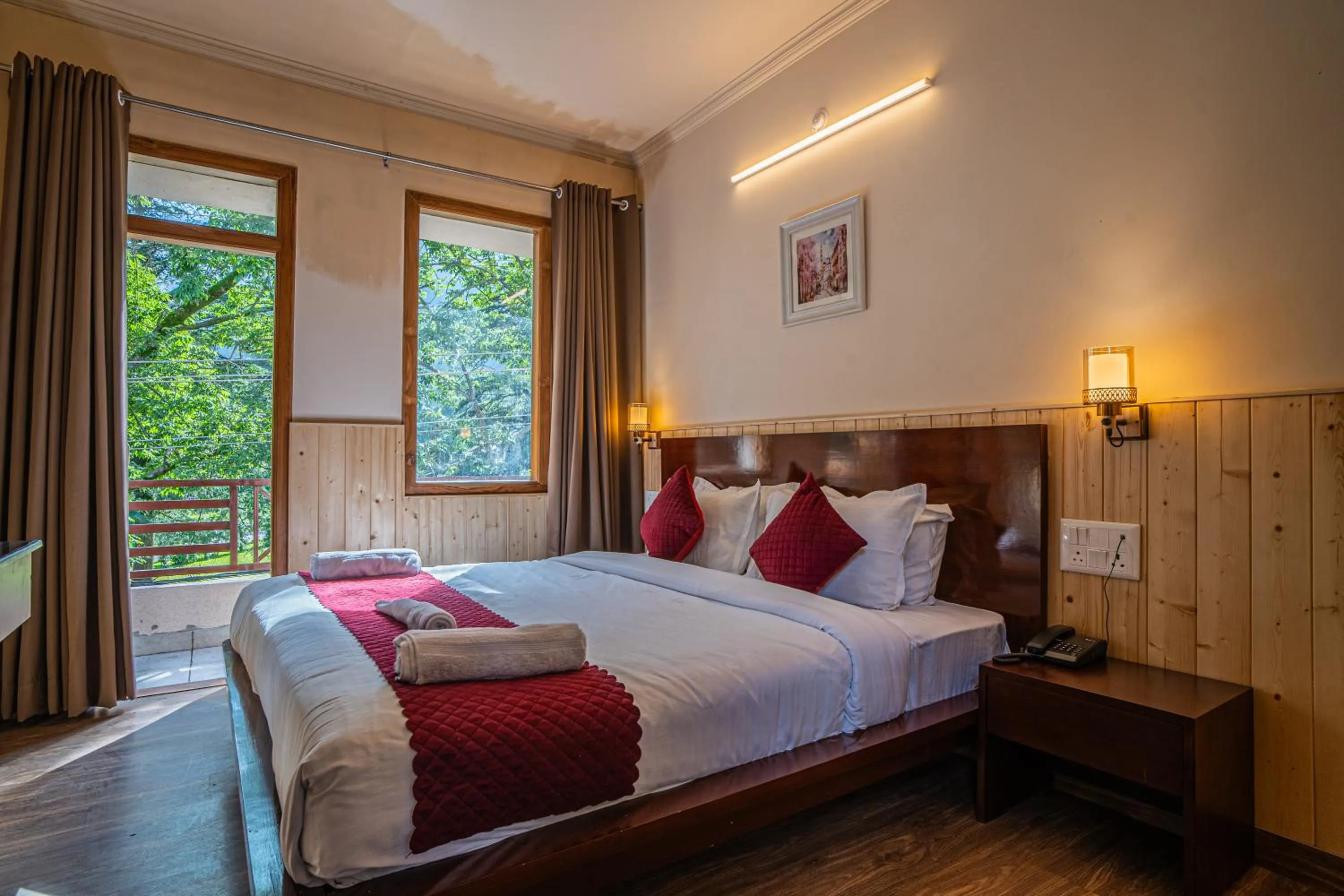 King Room with Balcony - single occupancy in New Armadale Nainital