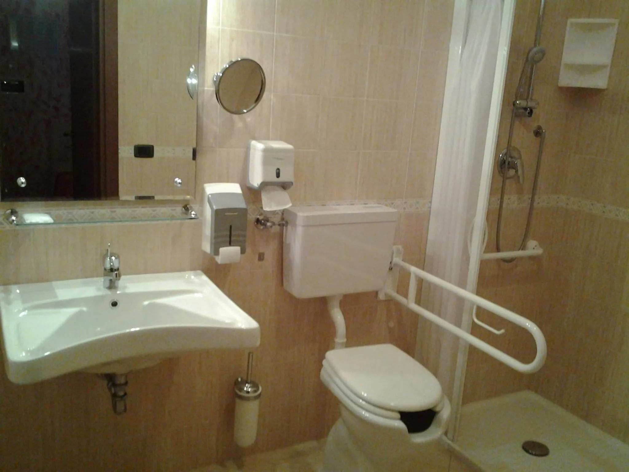 Bathroom in History Hotel