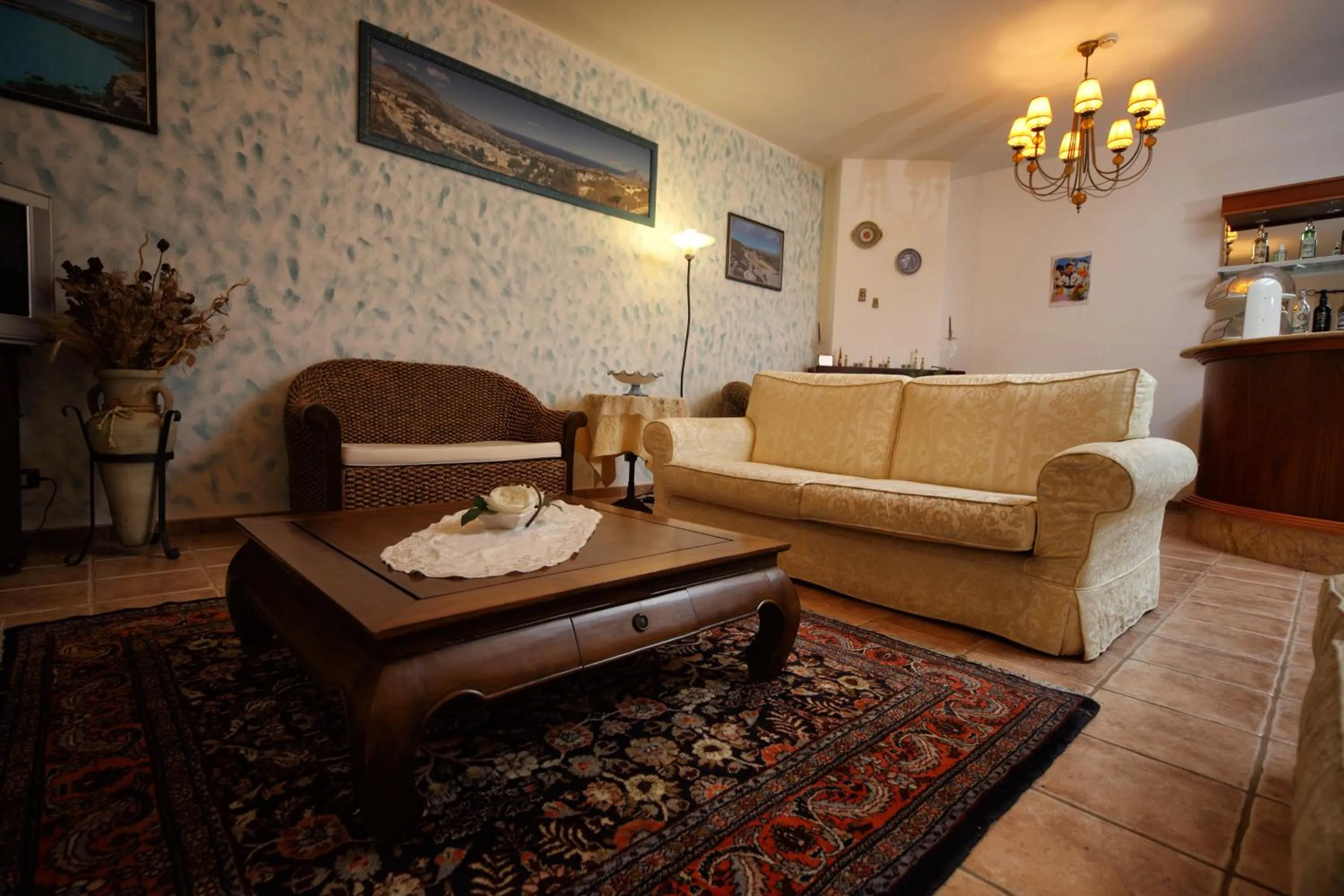 Lounge or bar in History Hotel