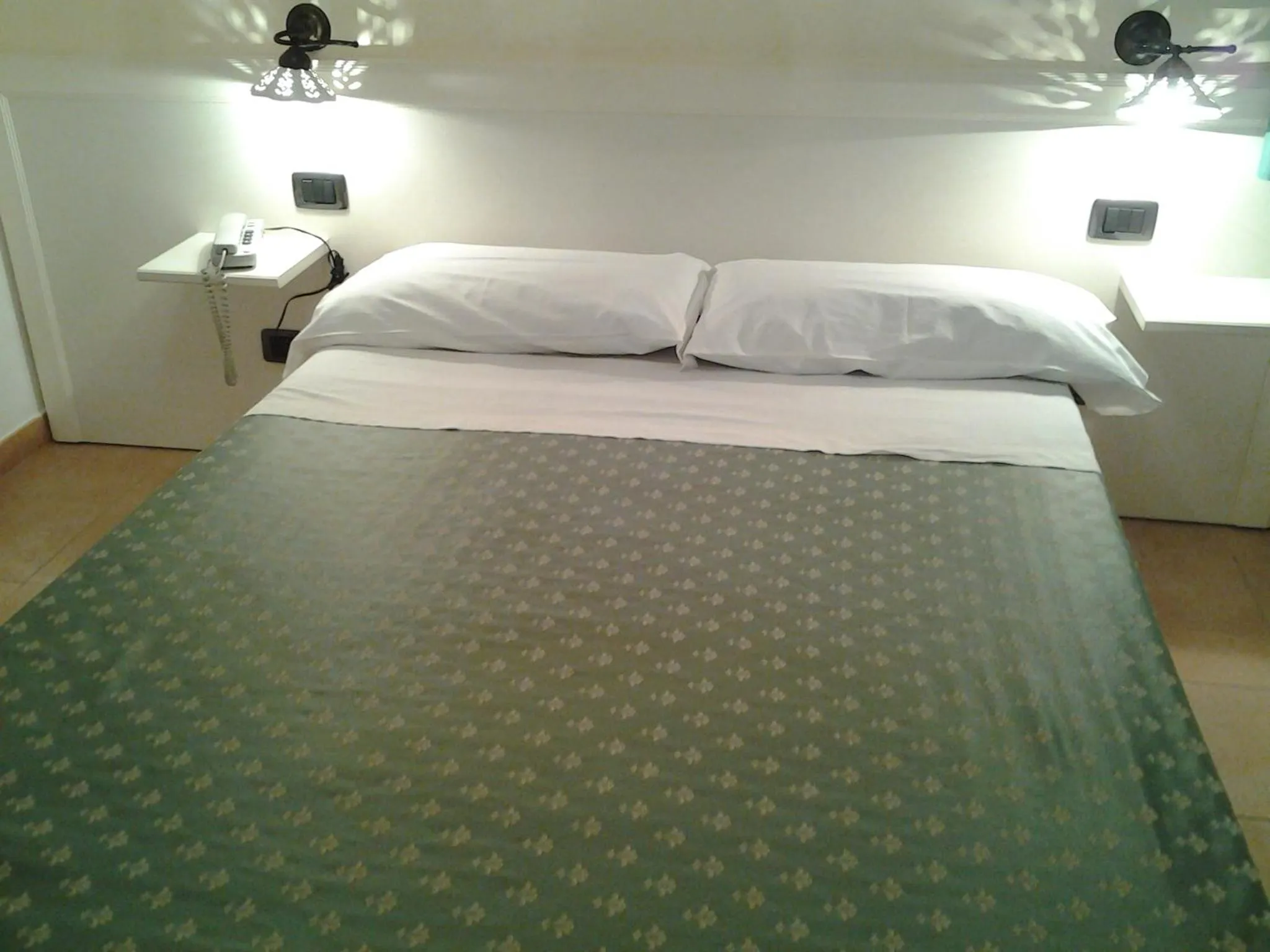 Bedroom, Bed in History Hotel