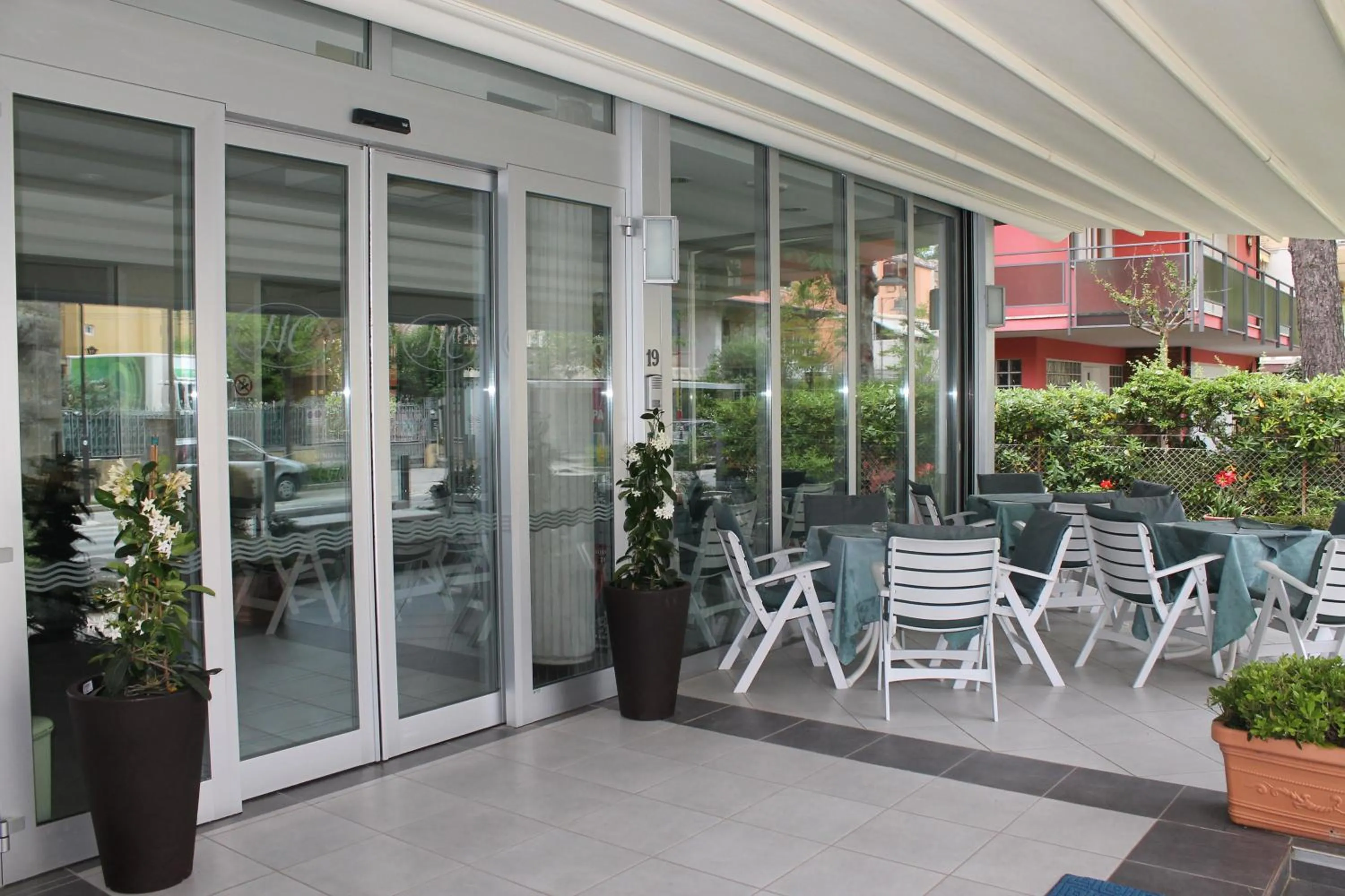 Facade/entrance in Hotel Costanza