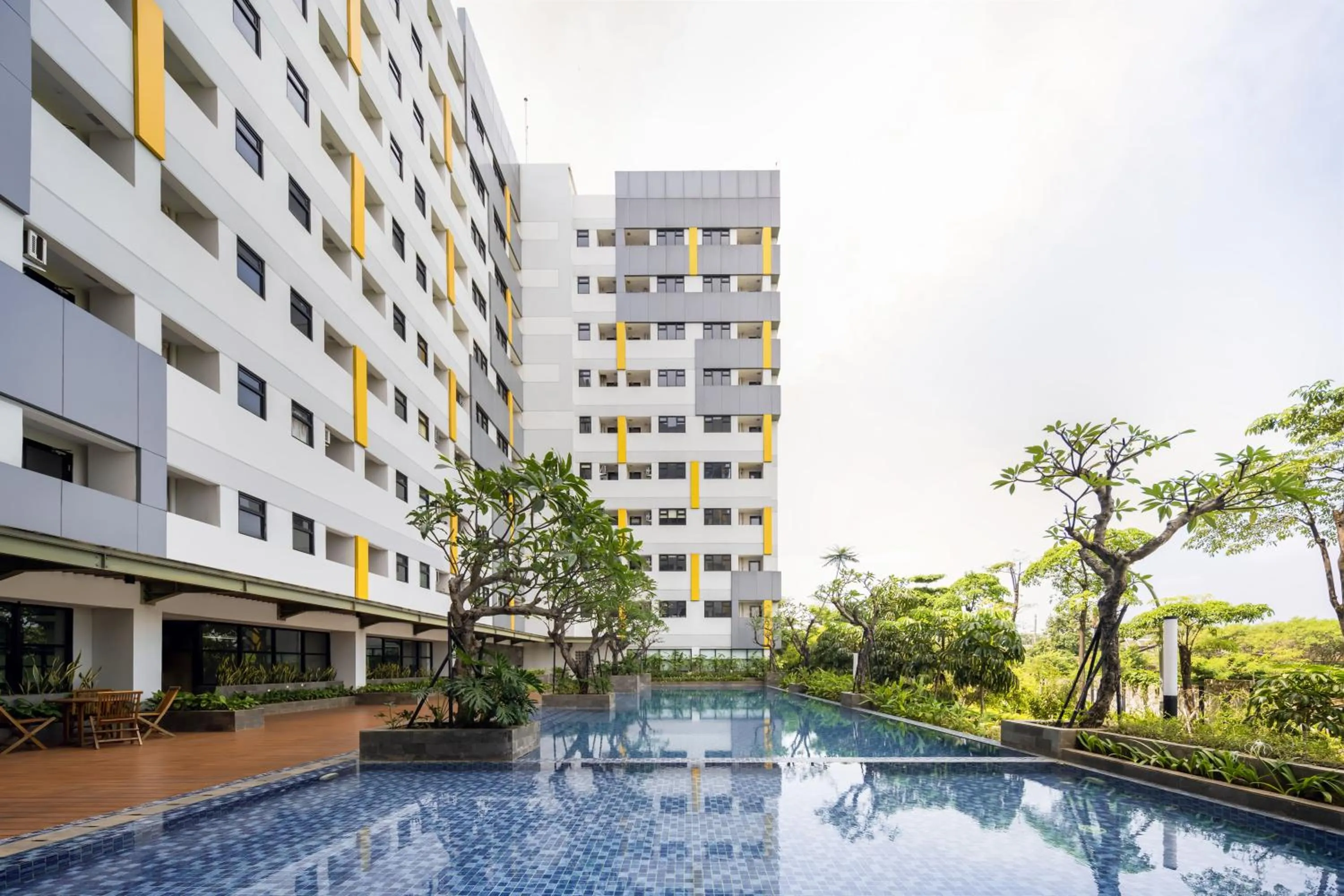 Swimming pool in Cove Aspena Residence