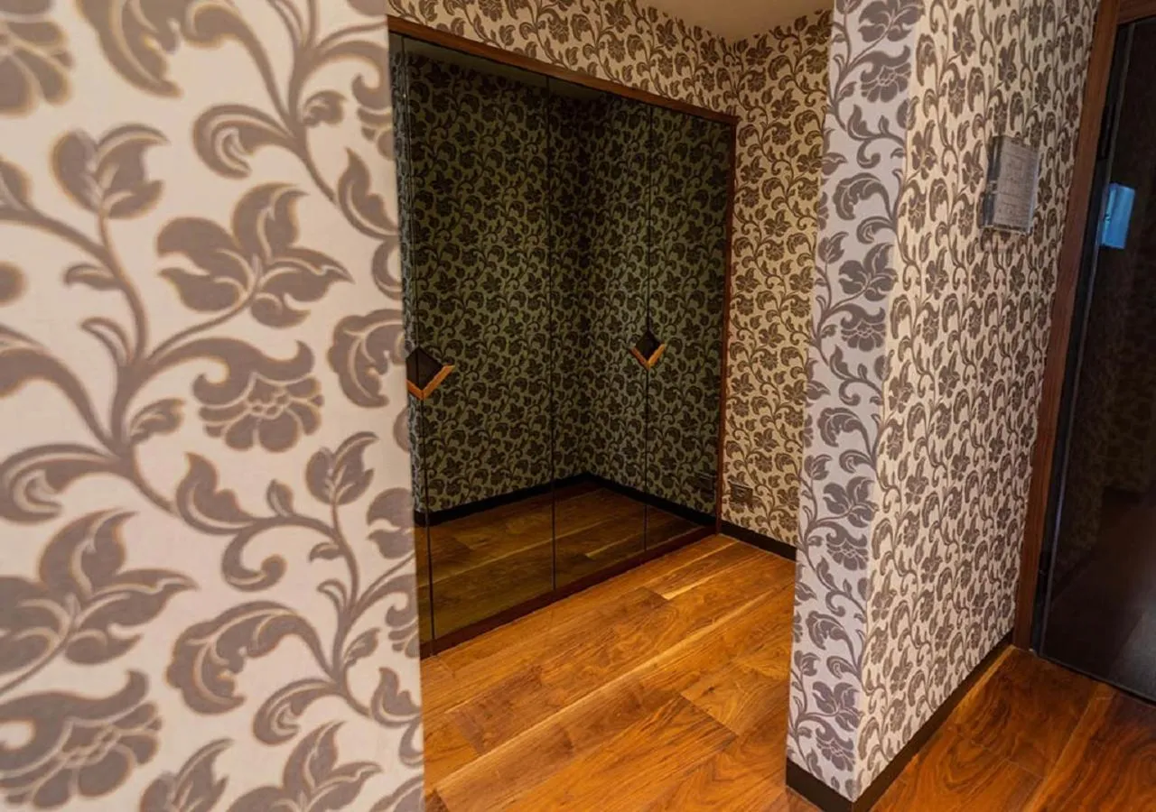 wardrobe in Villa Lario Resort Mandello